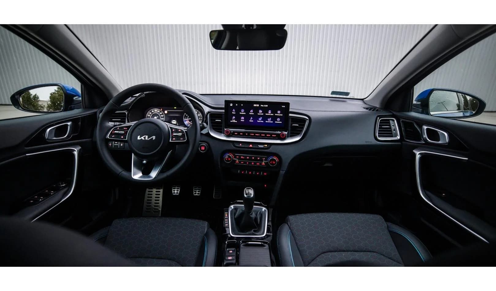 KIA Ceed Kombi M 1.5 T-GDI 6MT — zdjęcie 5