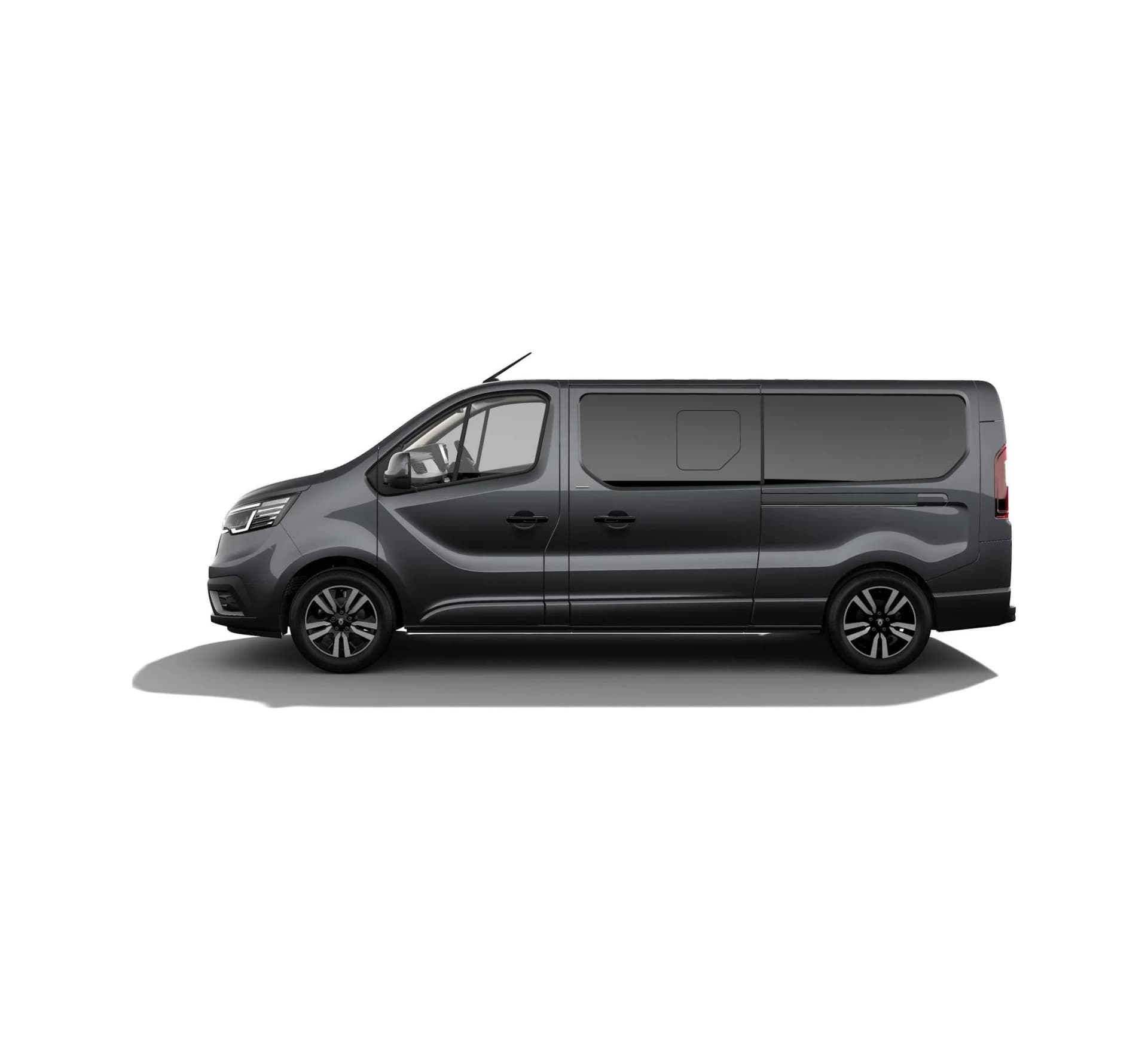 Renault Trafic Grand — zdjęcie 2