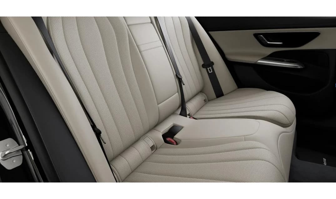 Mercedes-Benz Klasa E E300e 4MATIC — zdjęcie 8
