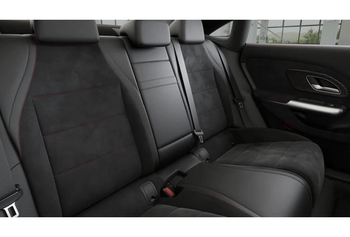 Mercedes-Benz CLA 200 4MATIC — zdjęcie 6