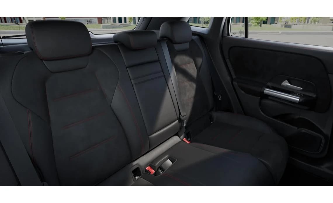 Mercedes-Benz EQA 350 4MATIC — zdjęcie 5