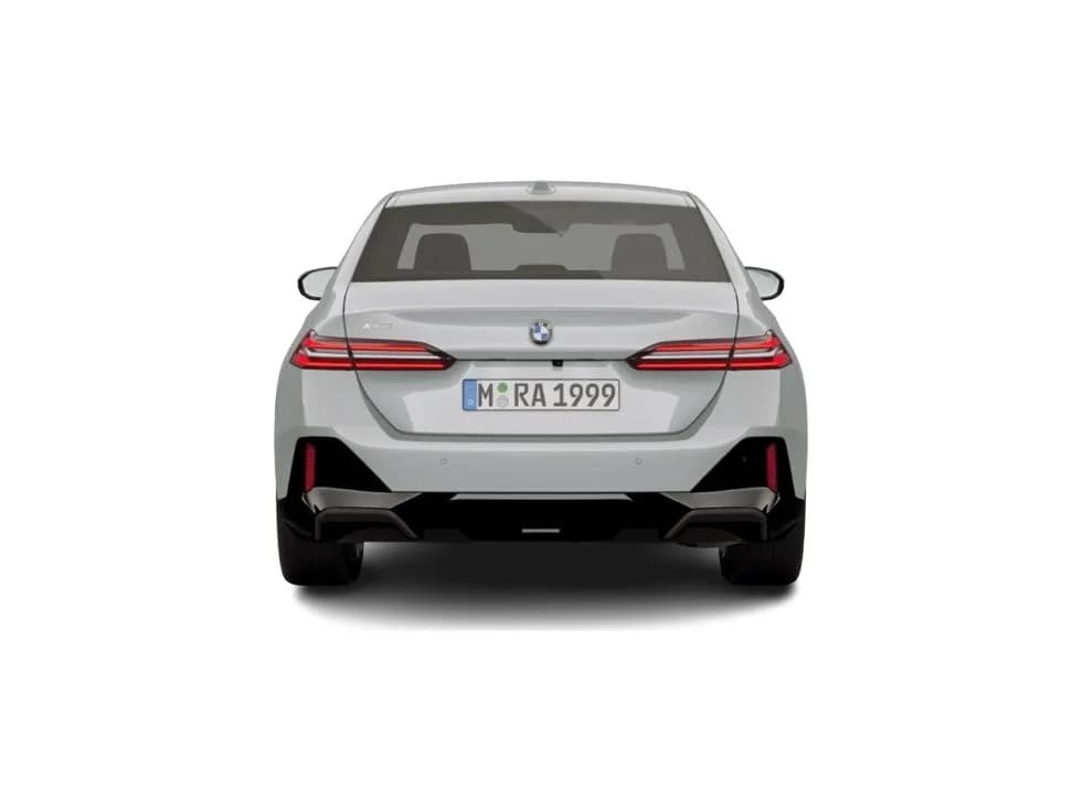 BMW Seria 5 Sedan 520d xDrive — zdjęcie 4
