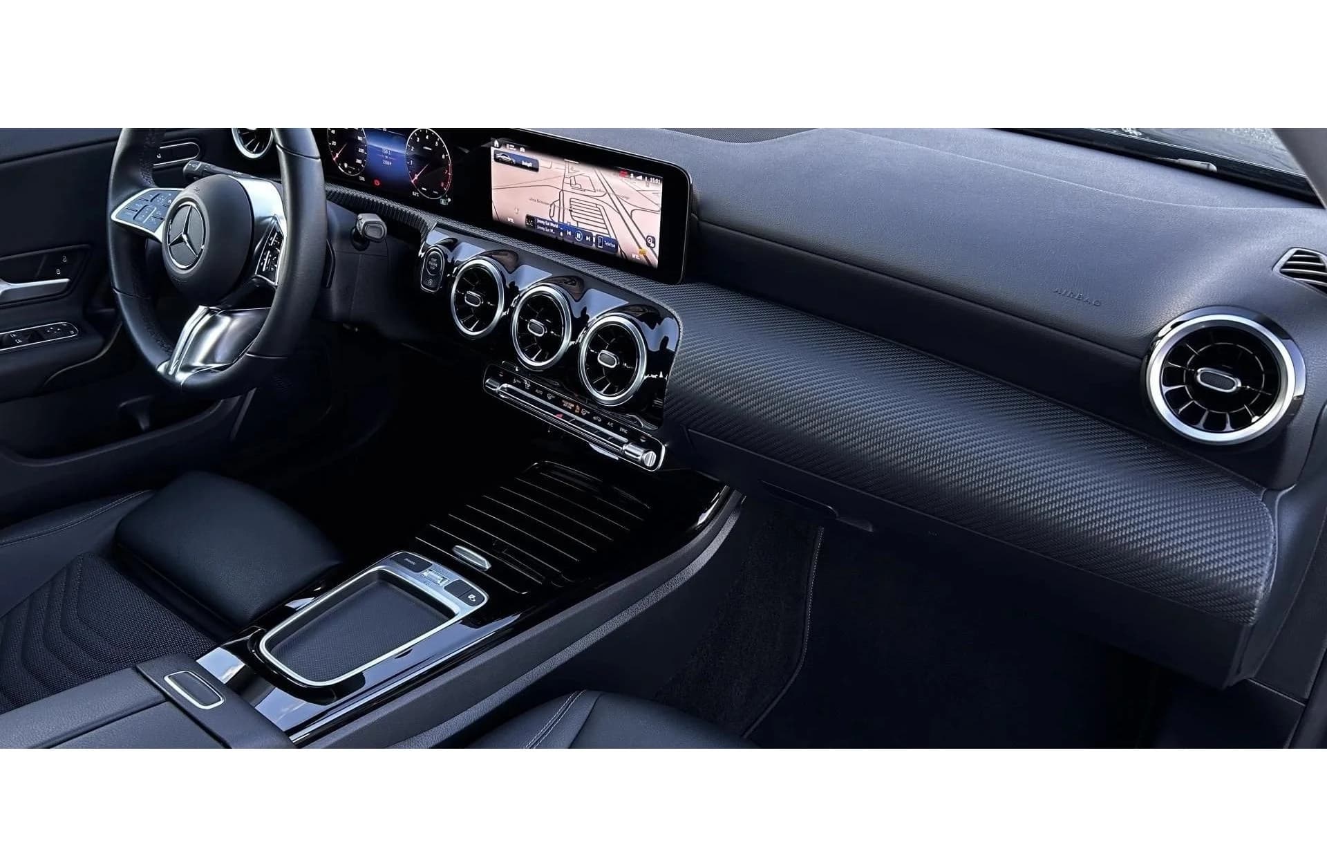 Mercedes-Benz CLA Coupe 200 — zdjęcie 2