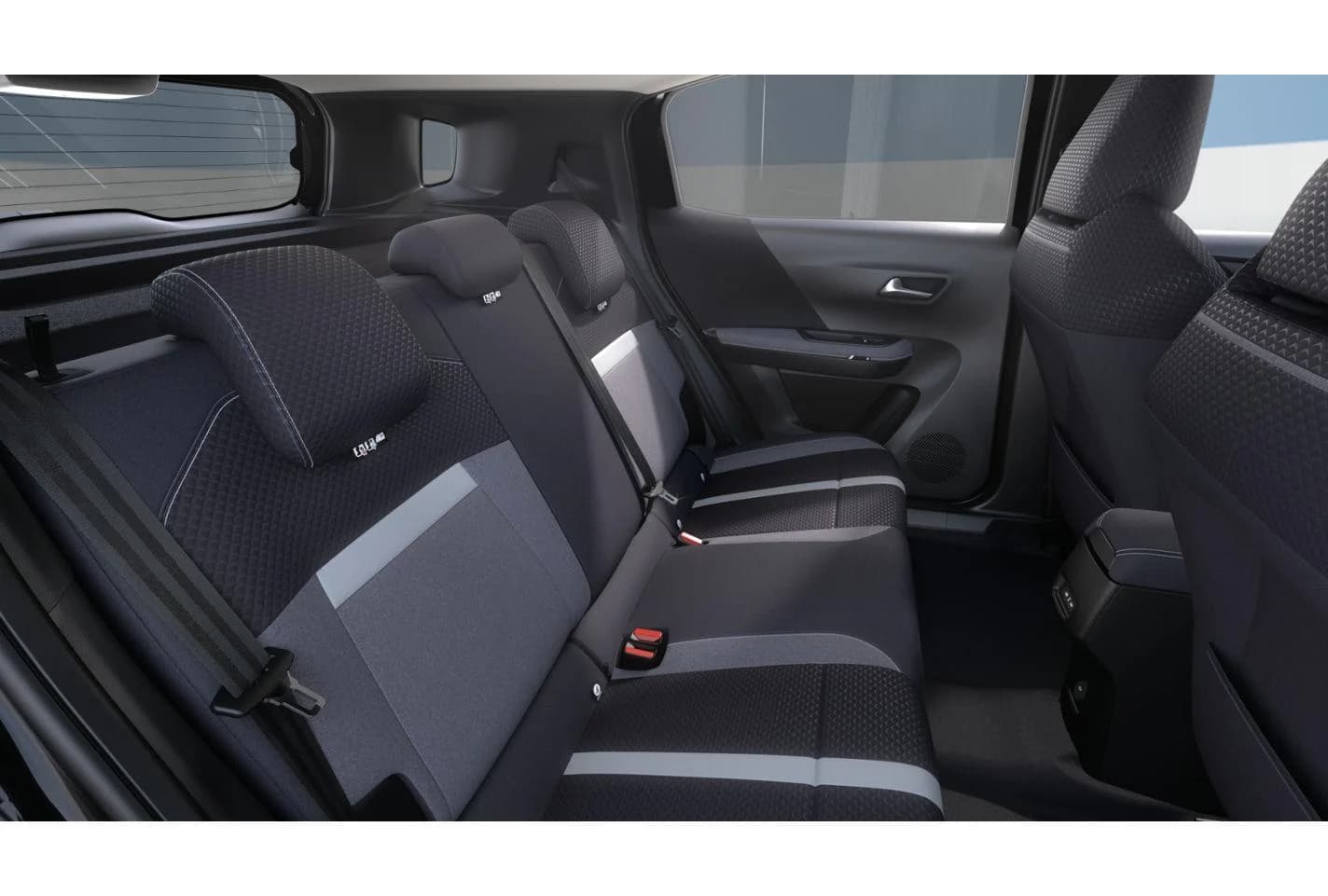 Opel Frontera GS 1.2 Hybrid 145KM — zdjęcie 5