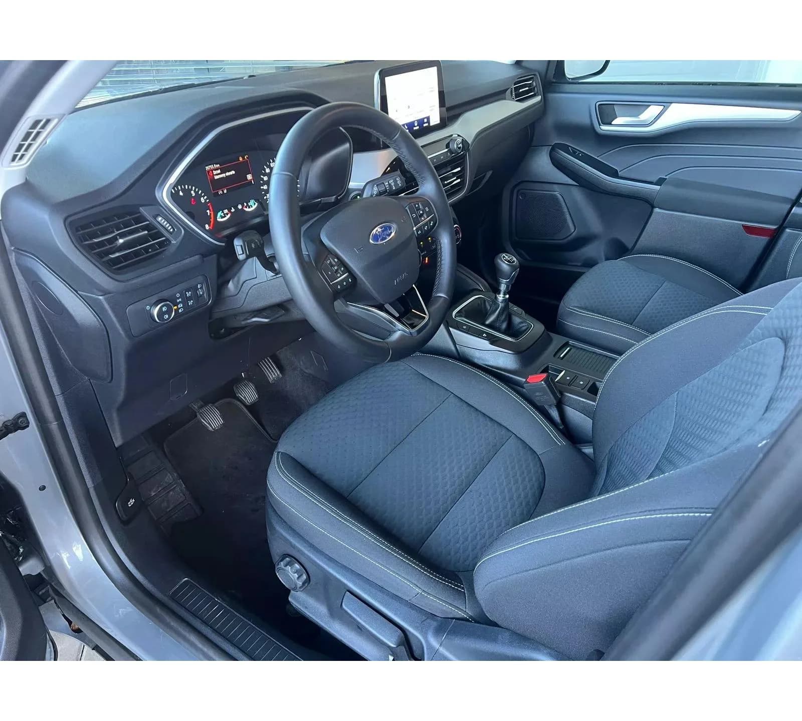 Ford Kuga Trend 1.5 — zdjęcie 5