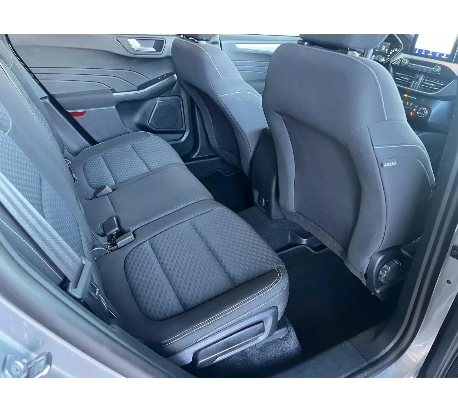 Ford Kuga Trend 1.5 — zdjęcie 7