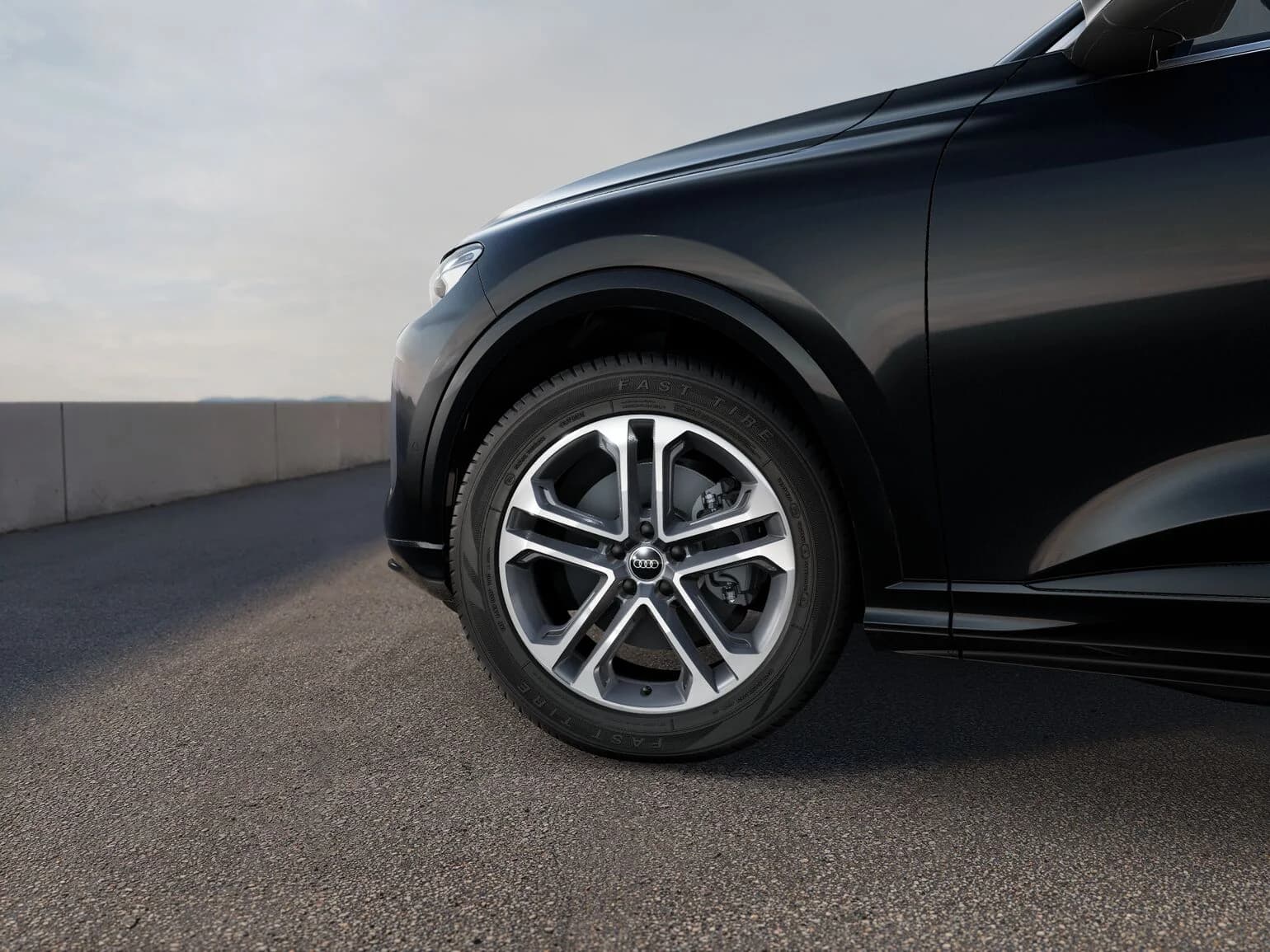 Audi Q5 TFSI quattro — zdjęcie 9