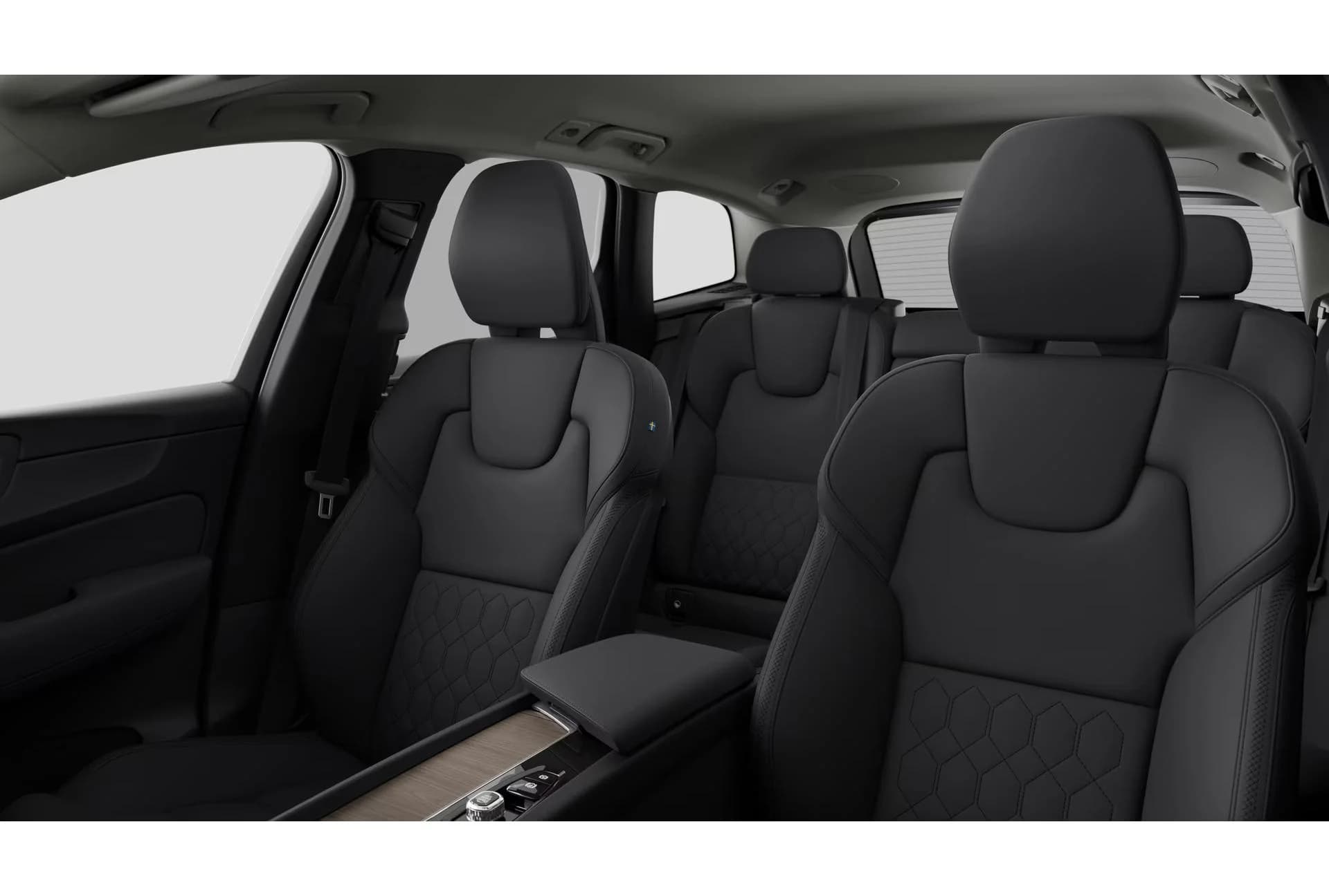 Volvo XC60 Plus — zdjęcie 11