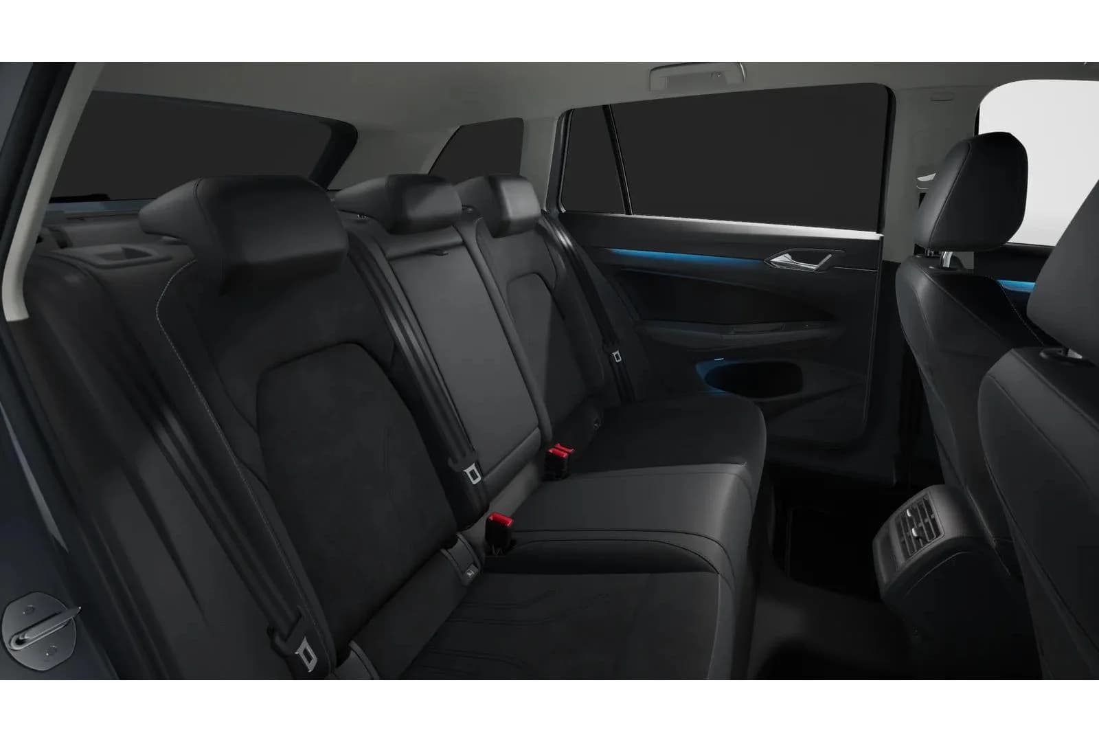Volkswagen Golf Variant Life Plus 1.5 eTSI 150 KM — zdjęcie 7