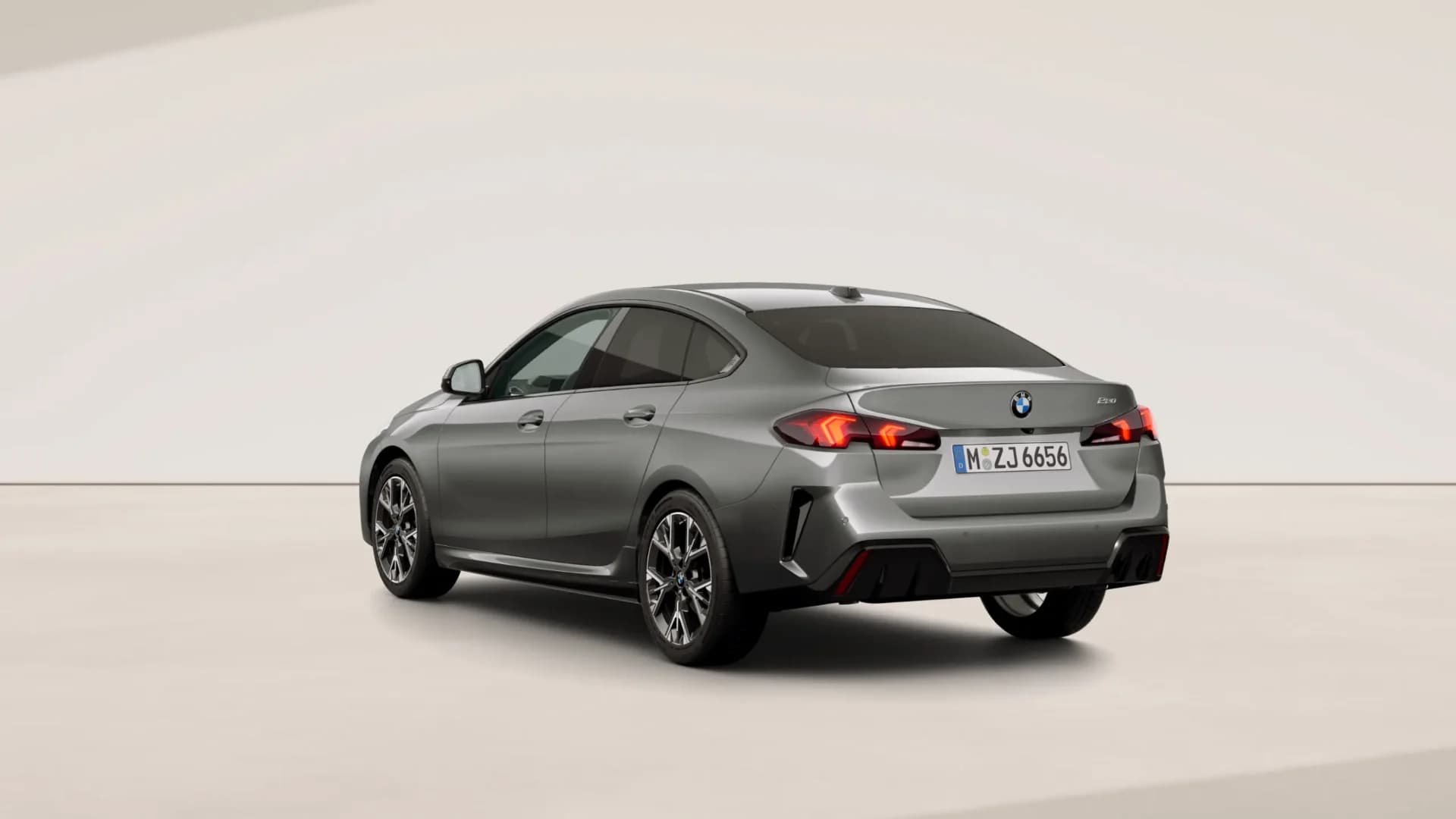BMW Seria 2 Gran Coupe 220i — zdjęcie 4