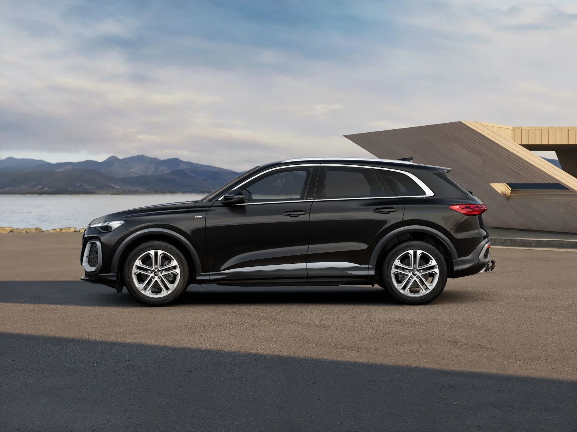Audi Q5 TFSI quattro — zdjęcie 3