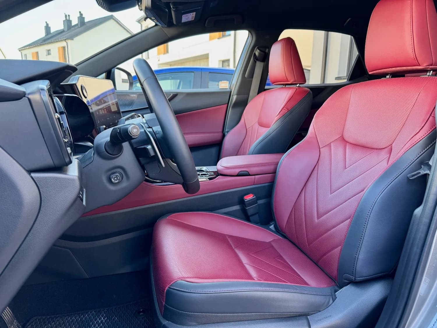 Lexus NX 350h Omotenashi AWD CVT — zdjęcie 13