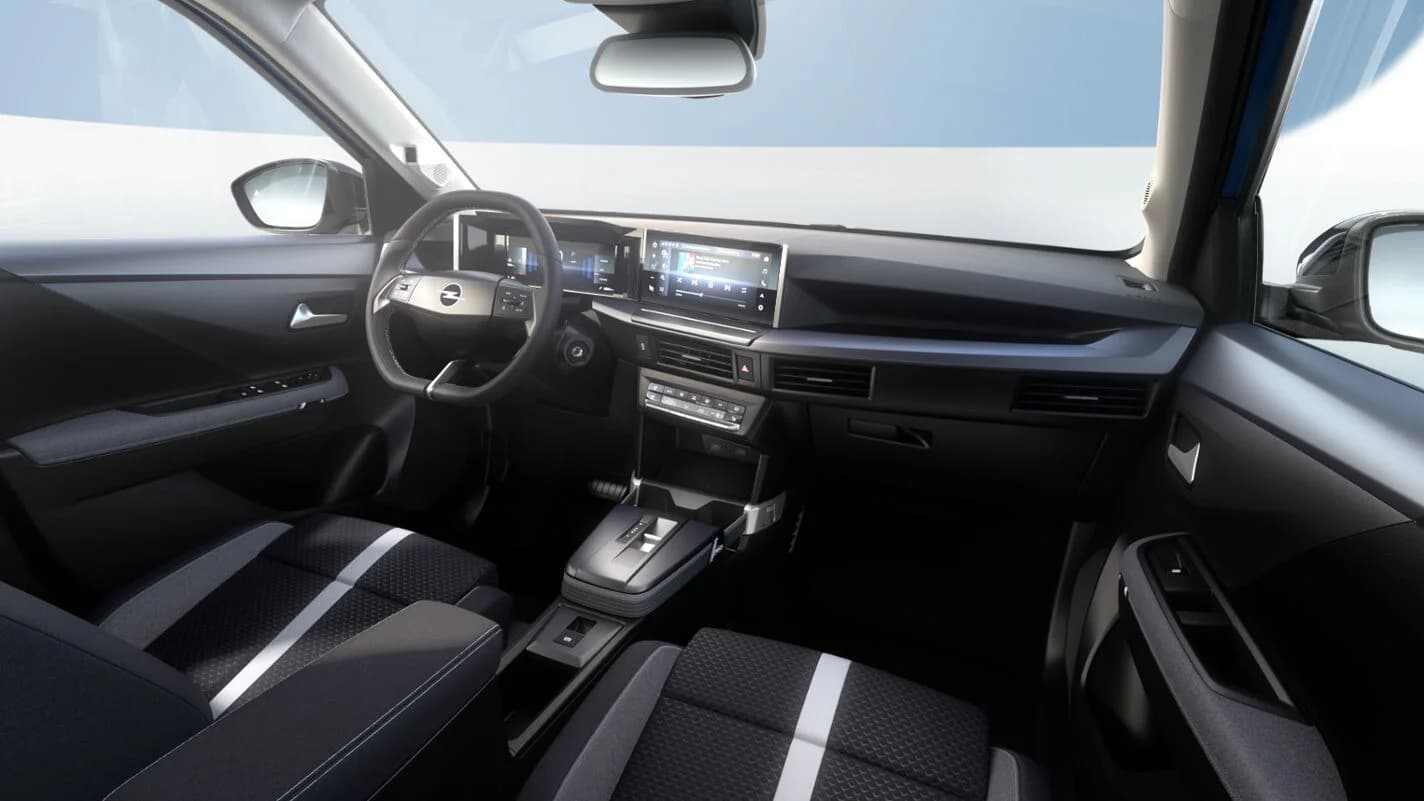 Opel Frontera GS 1.2 Hybrid 110KM — zdjęcie 4