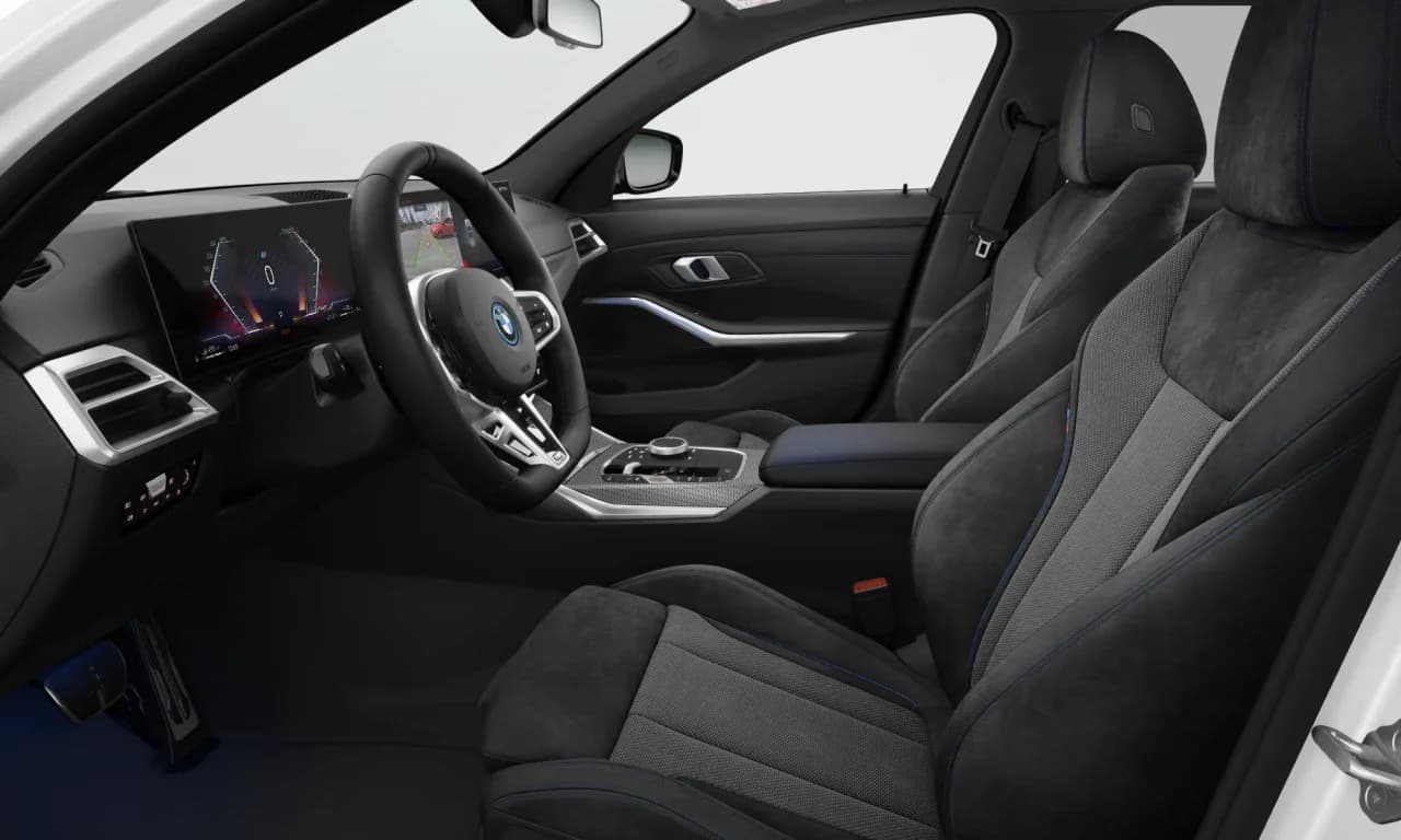 BMW Seria 3 Touring 330e xDrive M Sport — zdjęcie 6