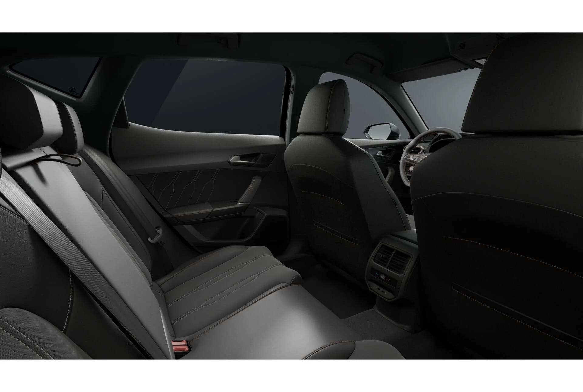 Cupra Formentor 1.5 e-Hybrid 204 KM — zdjęcie 10