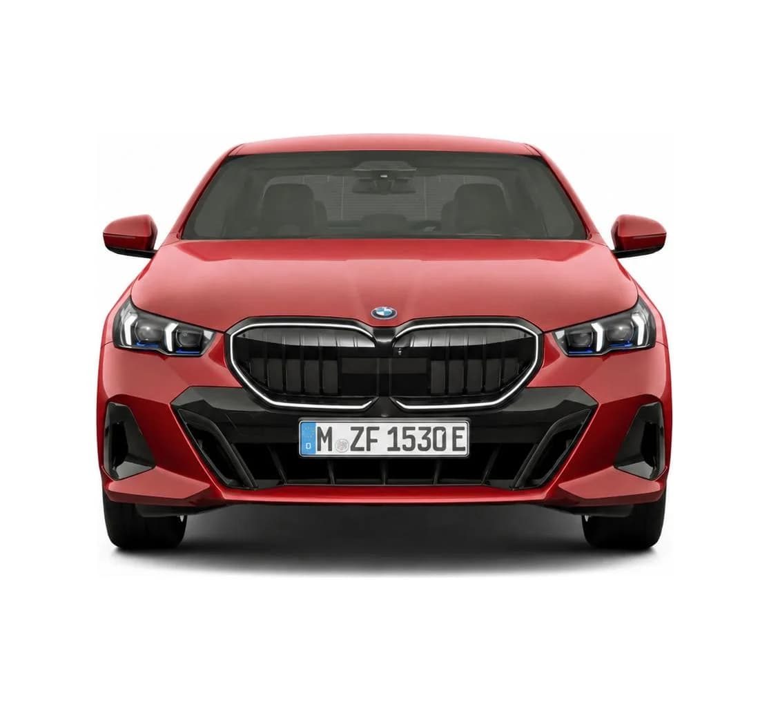 BMW Seria 5 Sedan 550e xDrive M Sport — zdjęcie 2