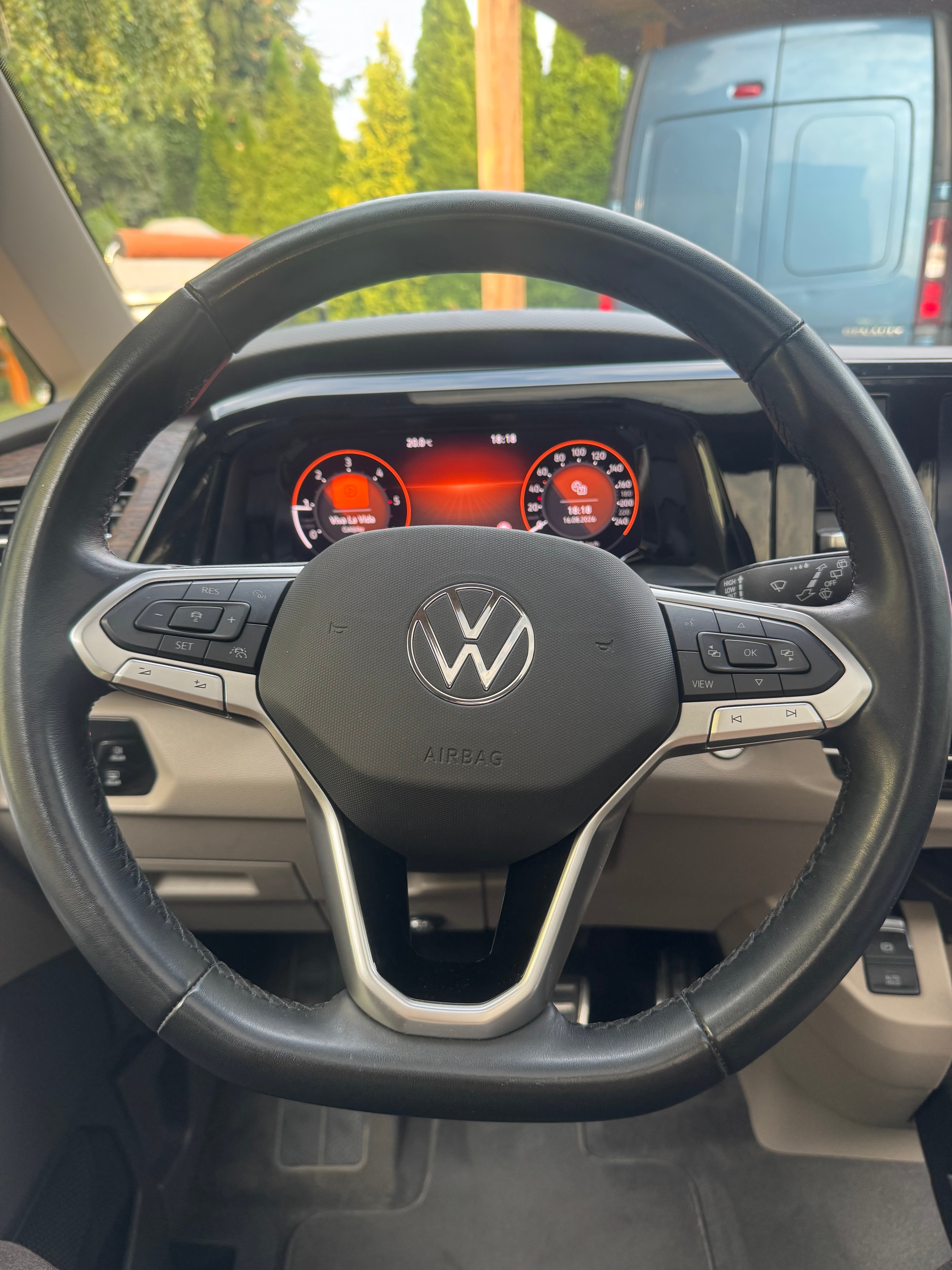 Volkswagen Multivan 2.0TDI Style — zdjęcie 18