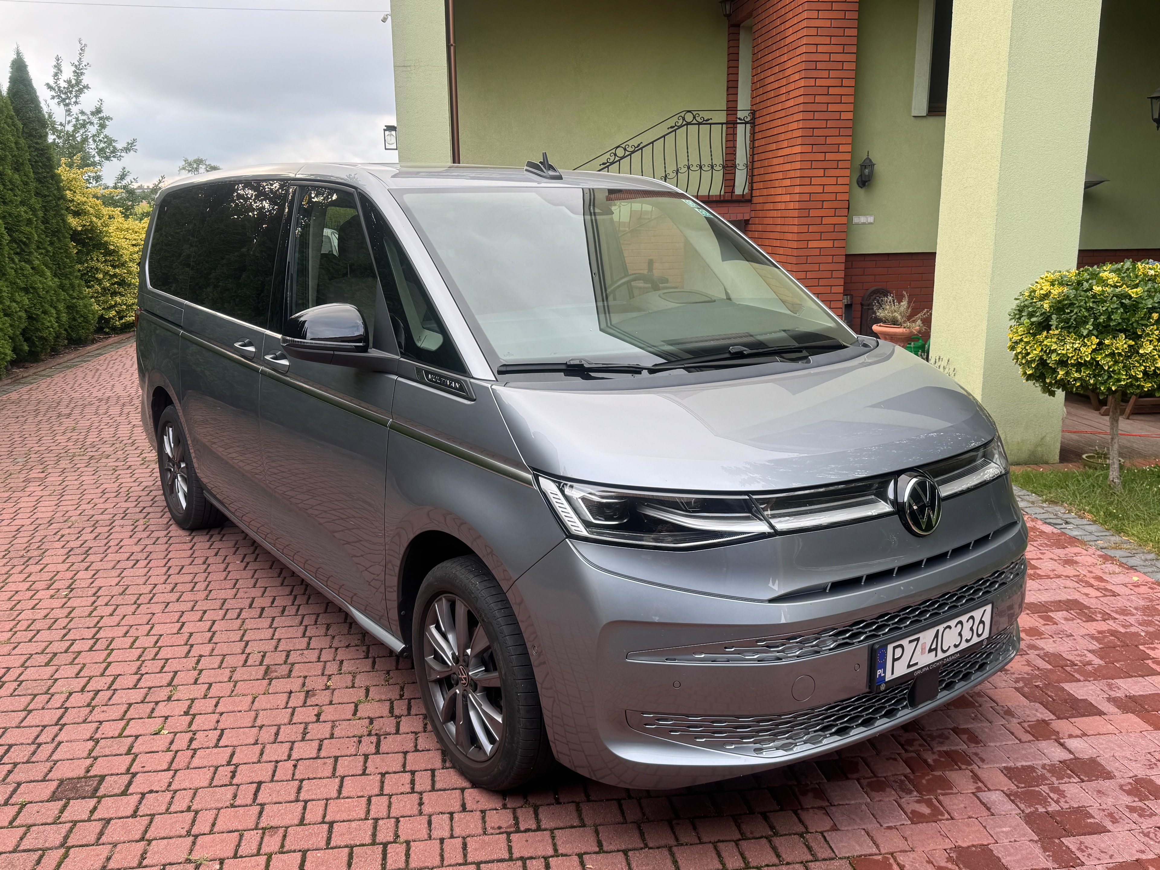 Volkswagen Multivan 2.0TDI