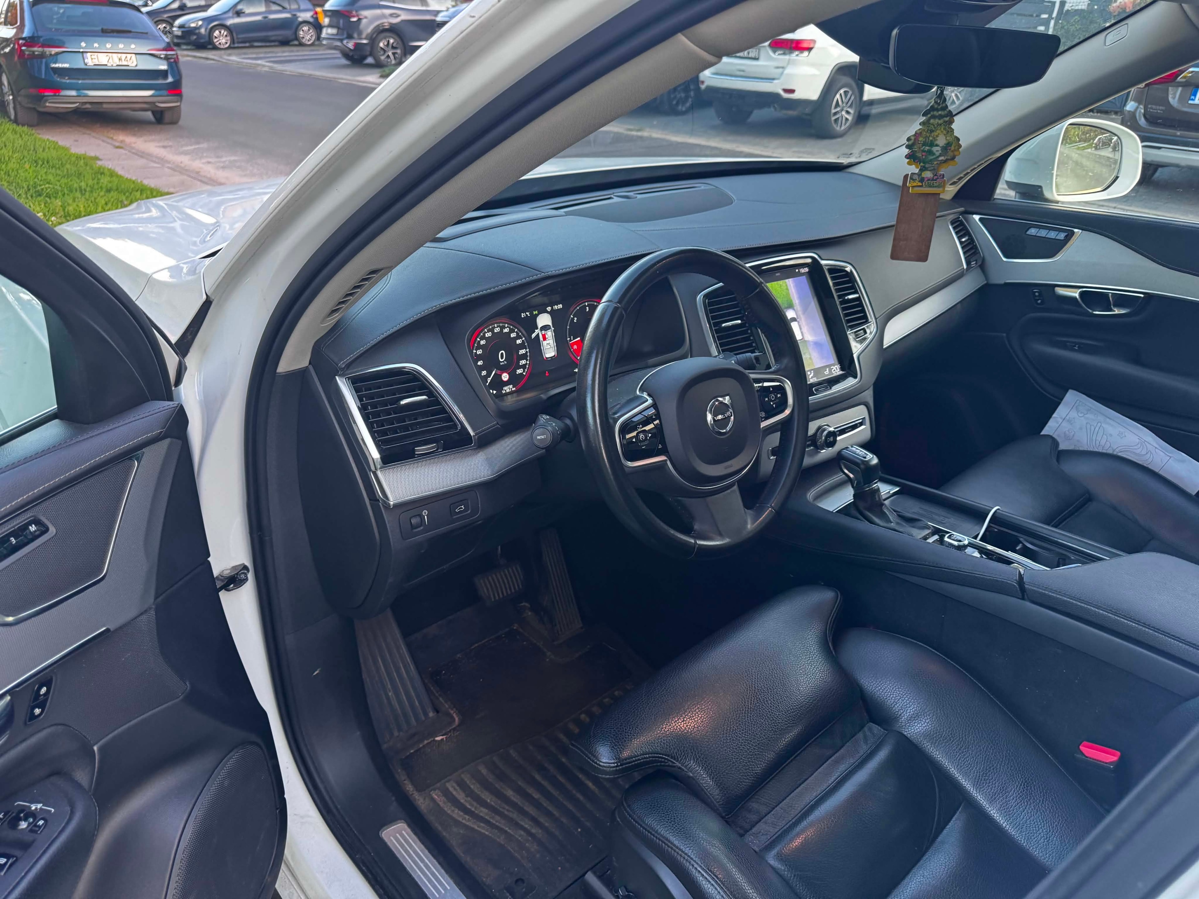Volvo XC90 — zdjęcie 5