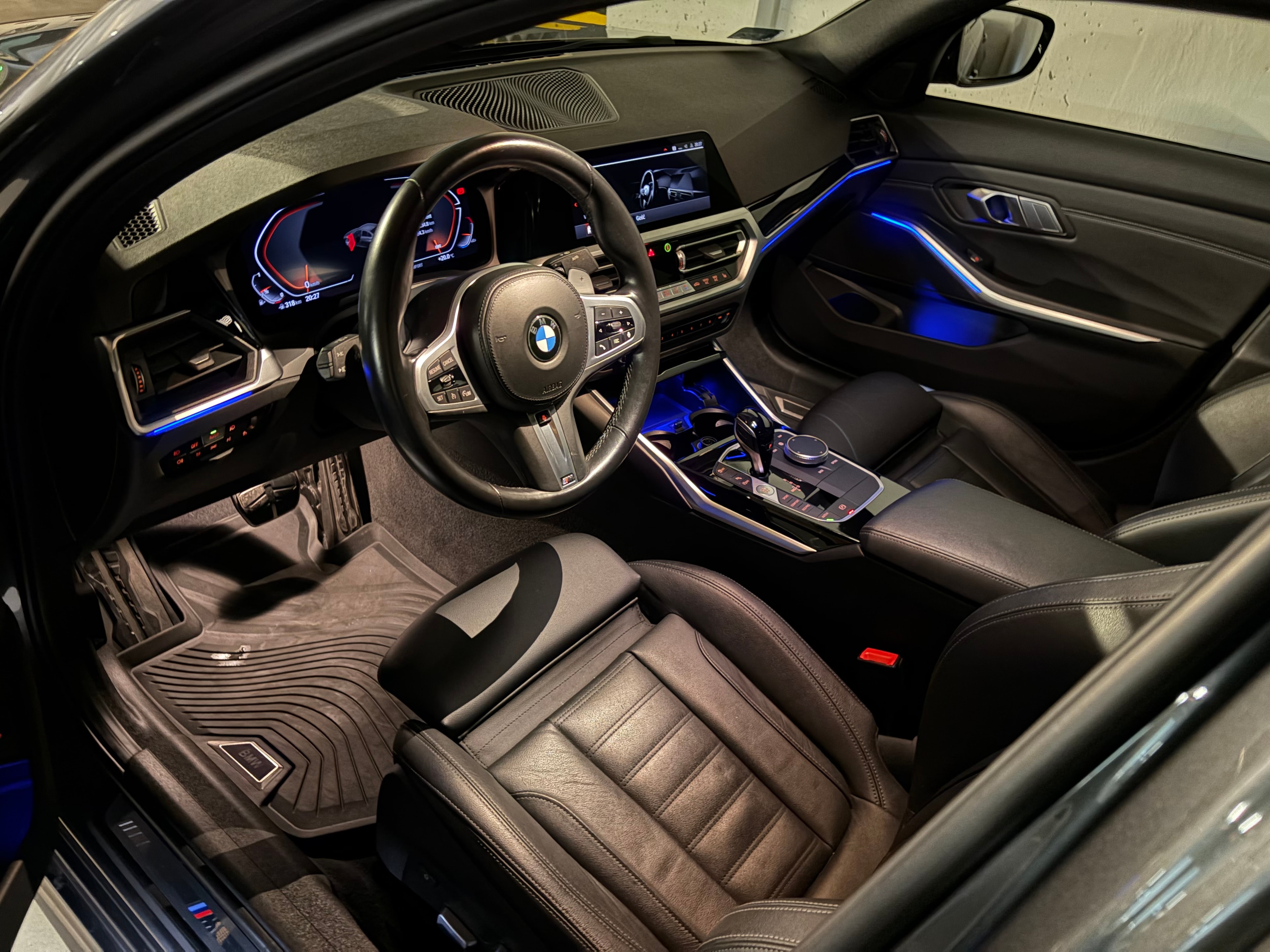 BMW Seria 3 Sedan 330i xDrive M Sport — zdjęcie 5