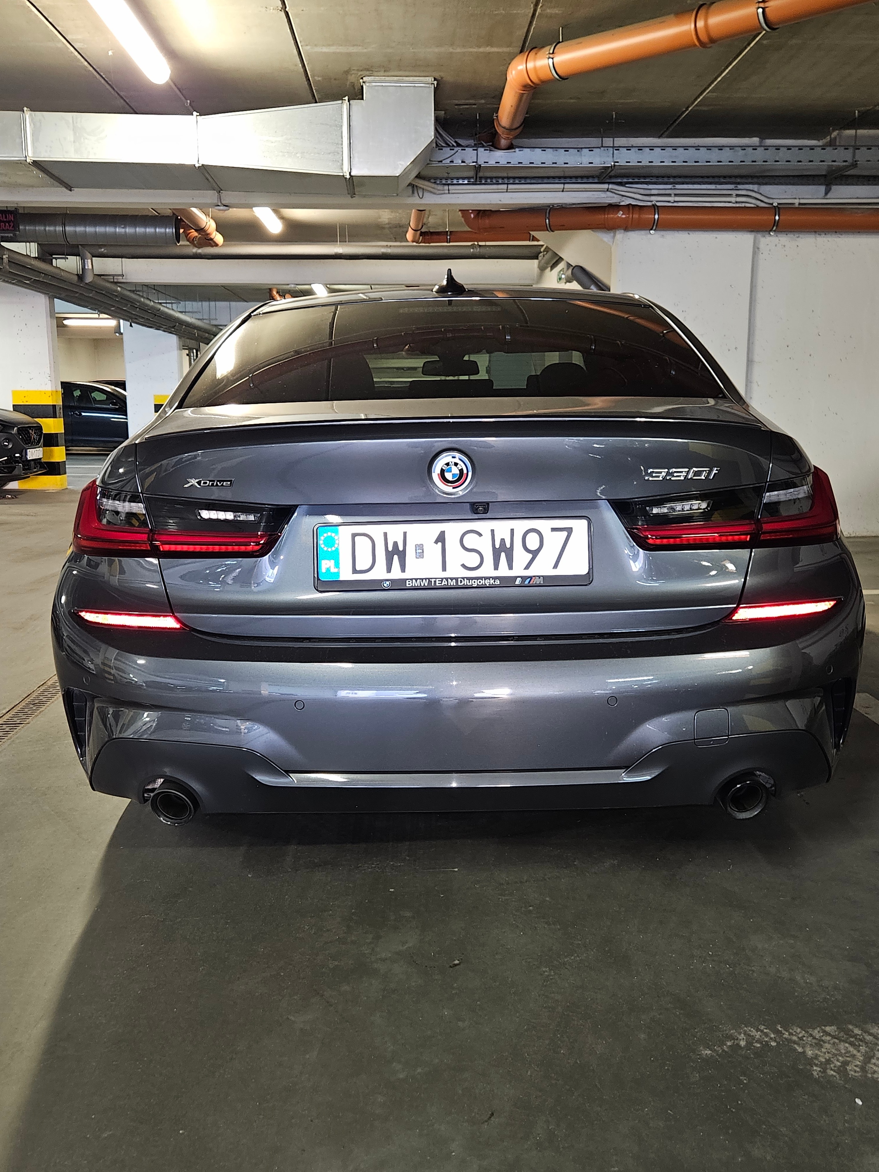 BMW Seria 3 Sedan 330i xDrive M Sport — zdjęcie 4