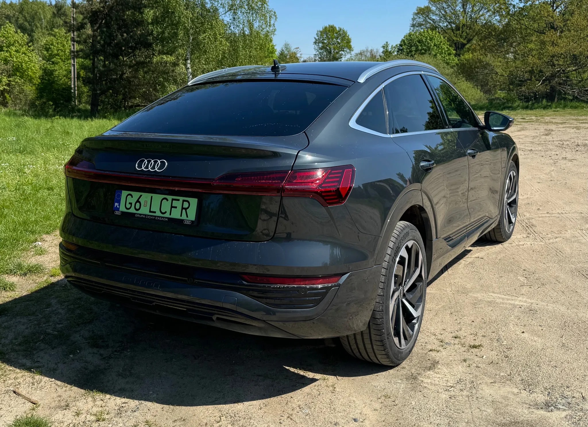 Audi Q8 Sportback e-tron 50 — zdjęcie 12