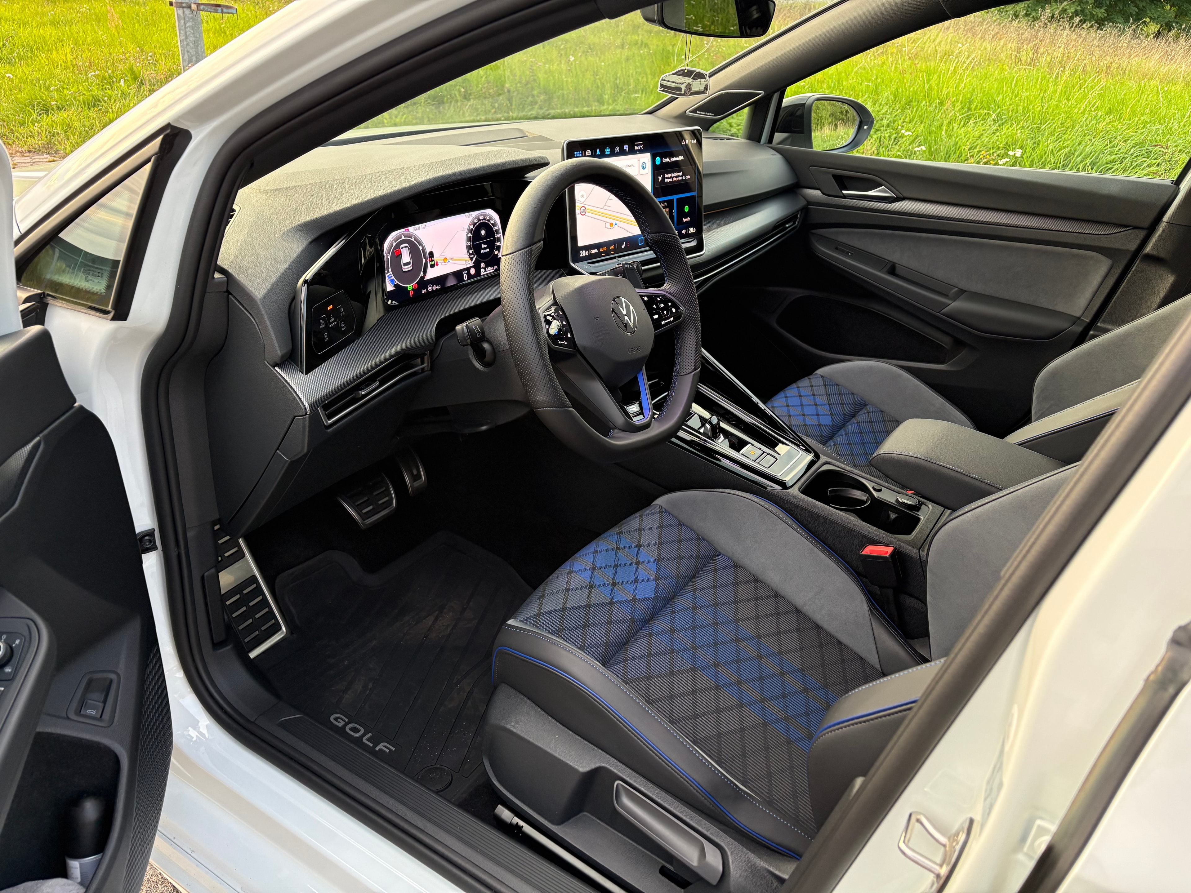 Volkswagen Golf Variant R — zdjęcie 11