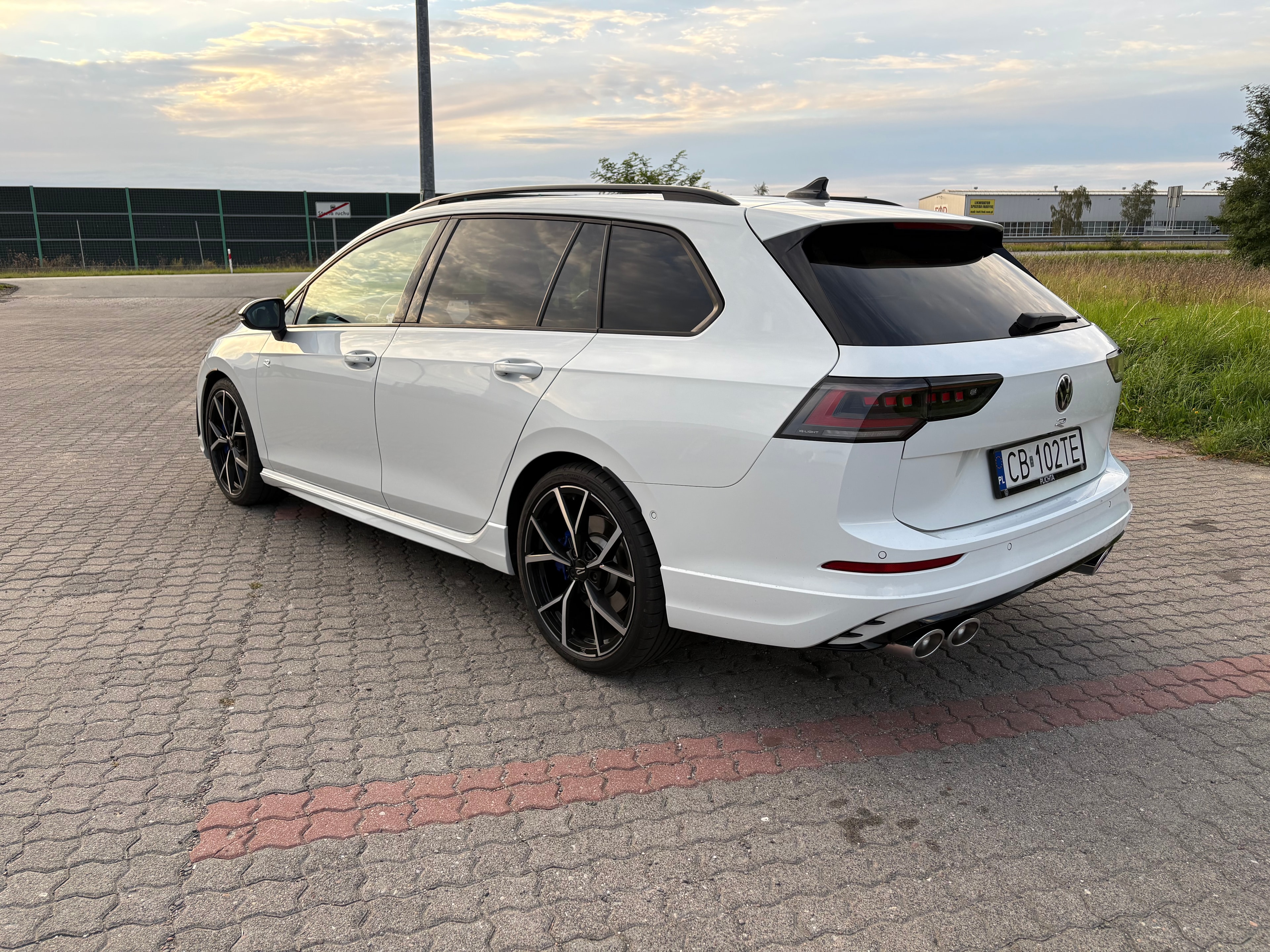 Volkswagen Golf Variant R — zdjęcie 8
