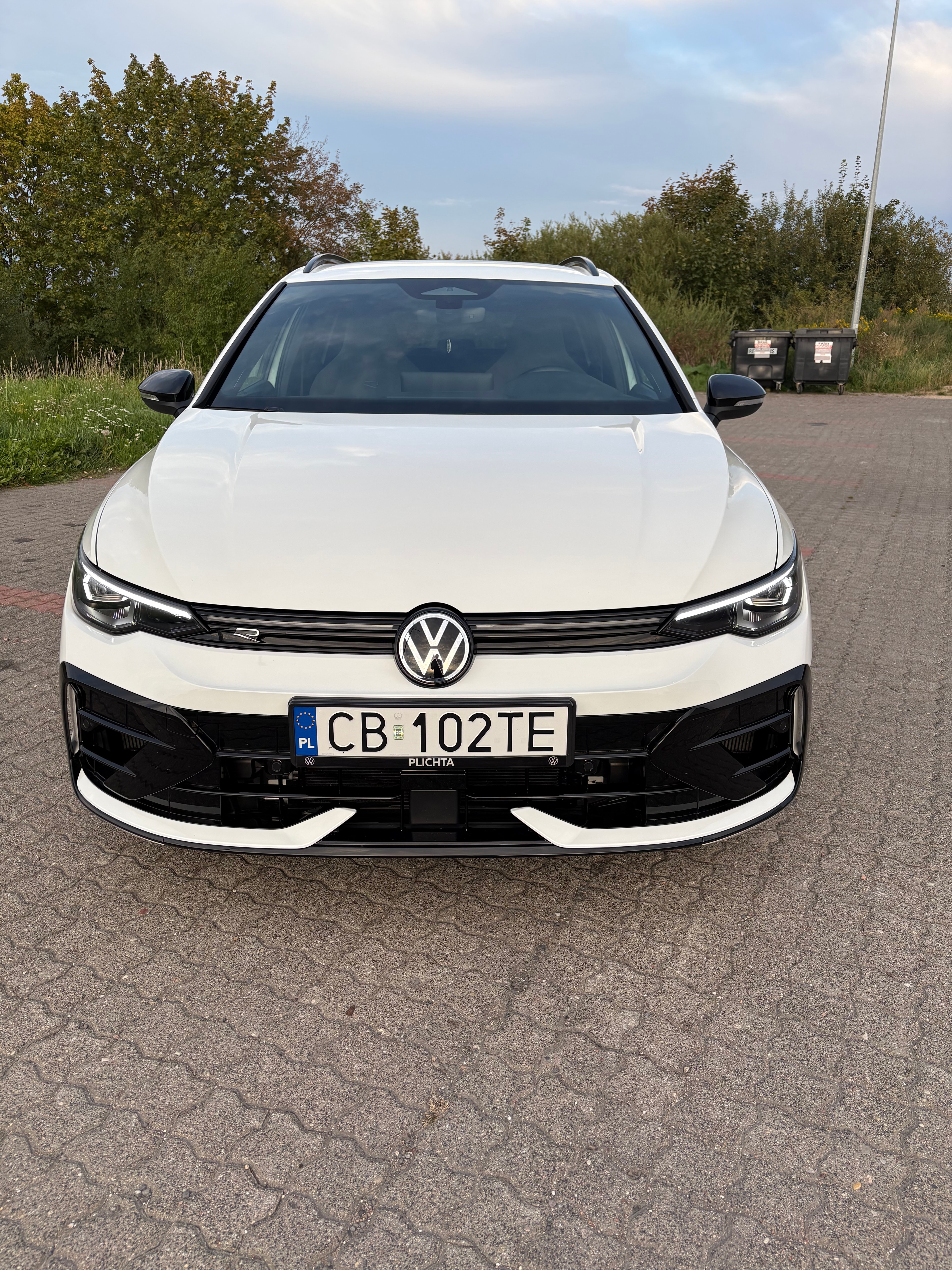 Volkswagen Golf Variant R — zdjęcie 2