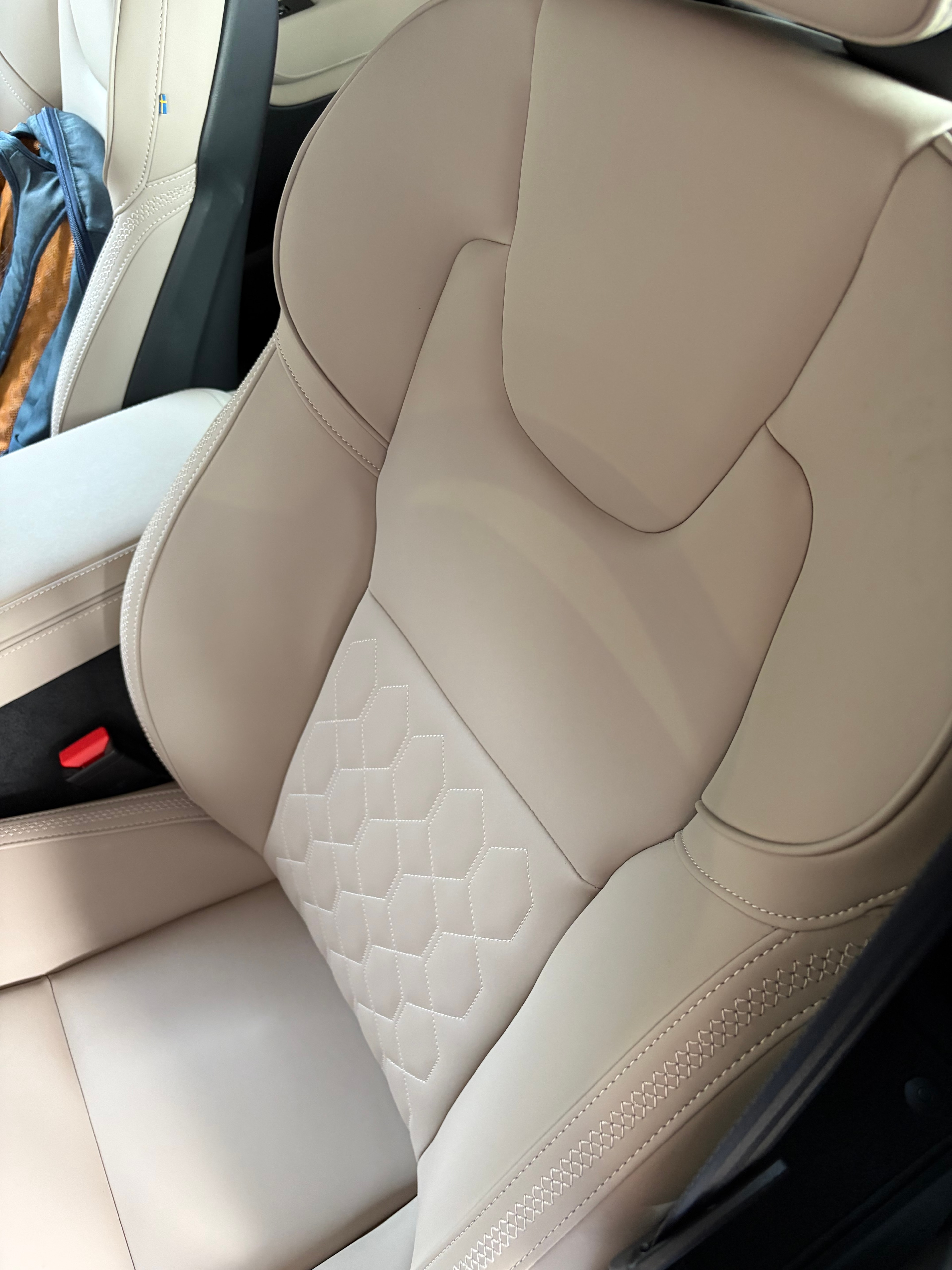 Volvo XC90 Plus — zdjęcie 12