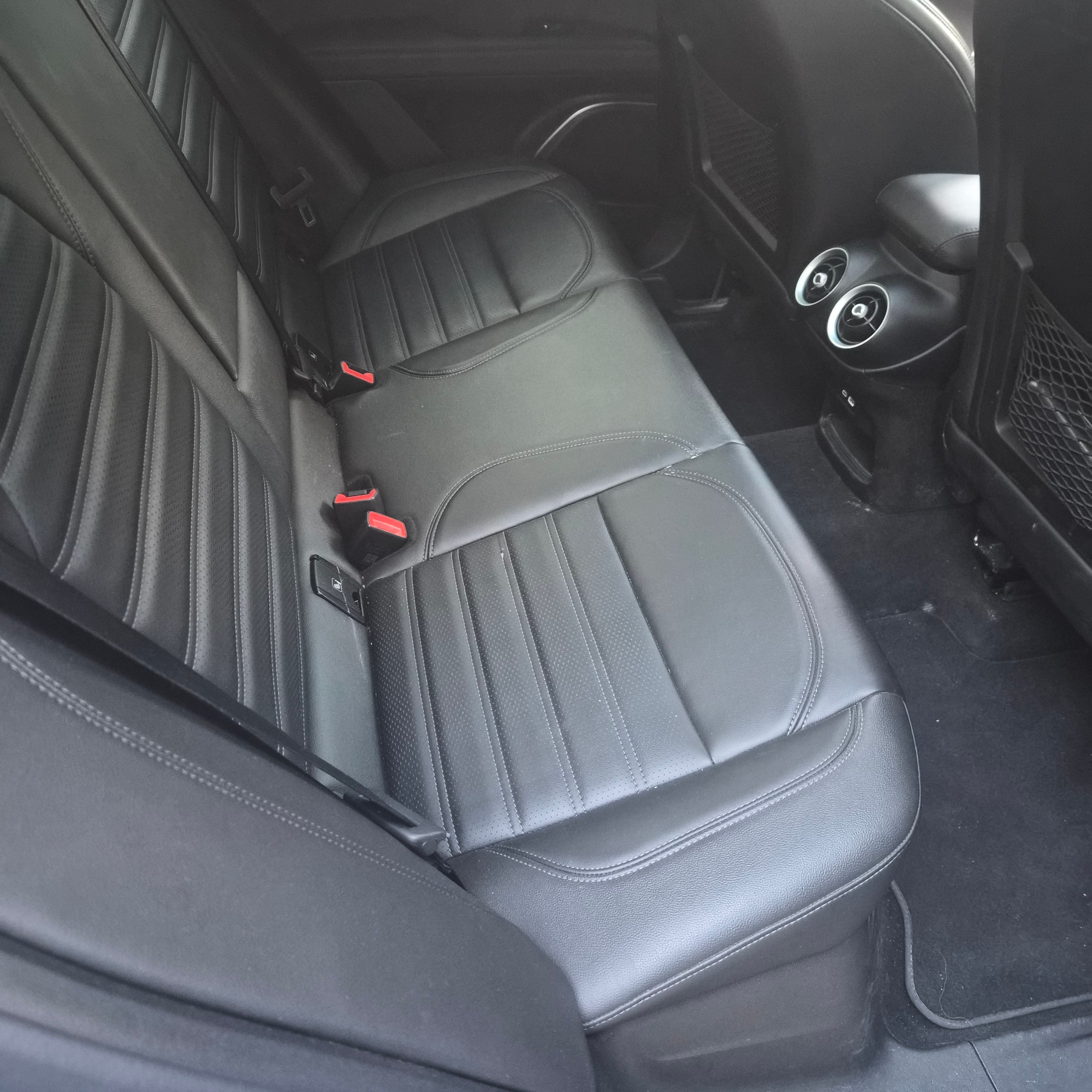 Alfa Romeo Stelvio Veloce 2.0 Turbo AWD — zdjęcie 7