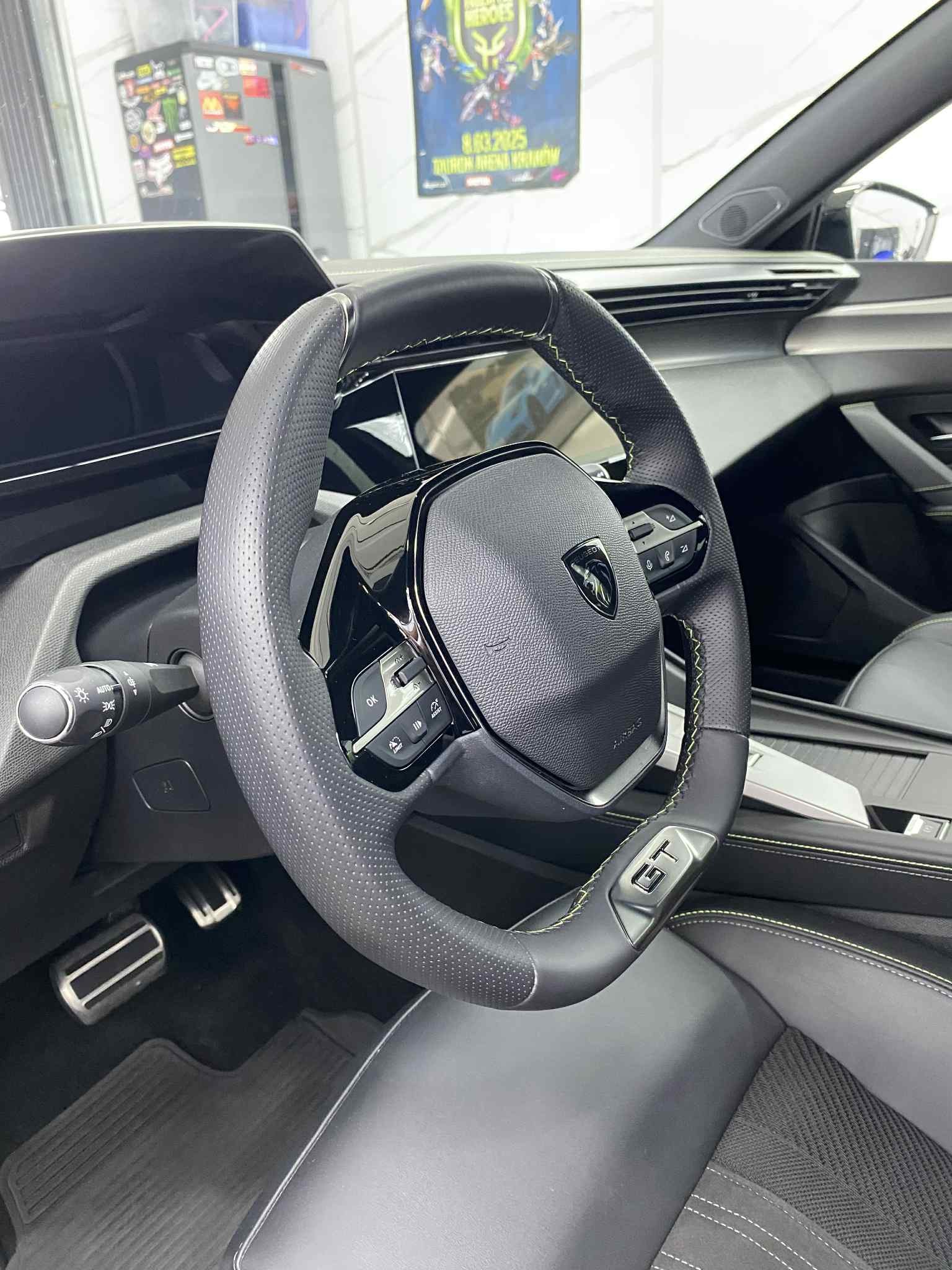 Peugeot 308 GT — zdjęcie 9