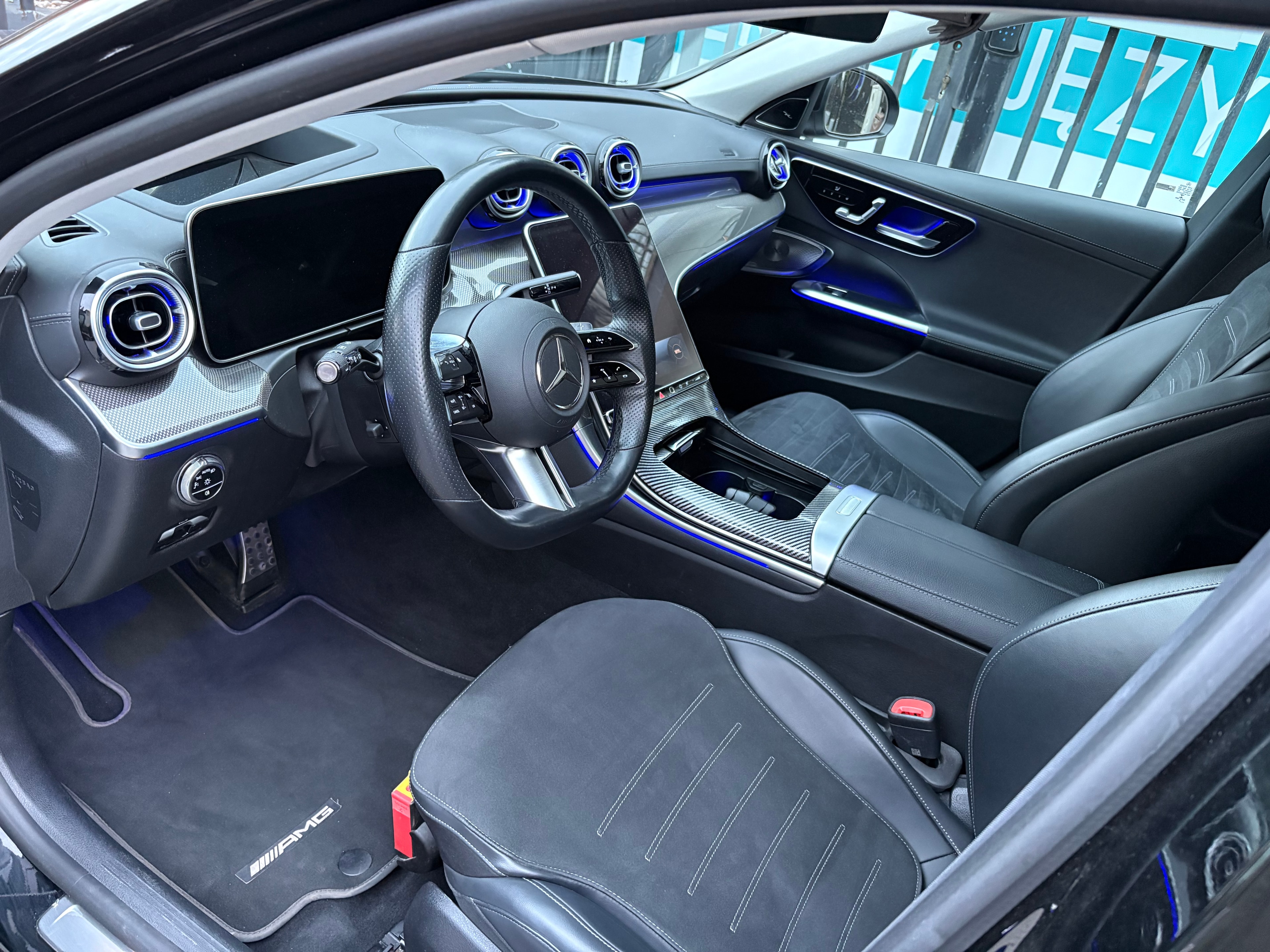 Mercedes-Benz Klasa C C220d — zdjęcie 19