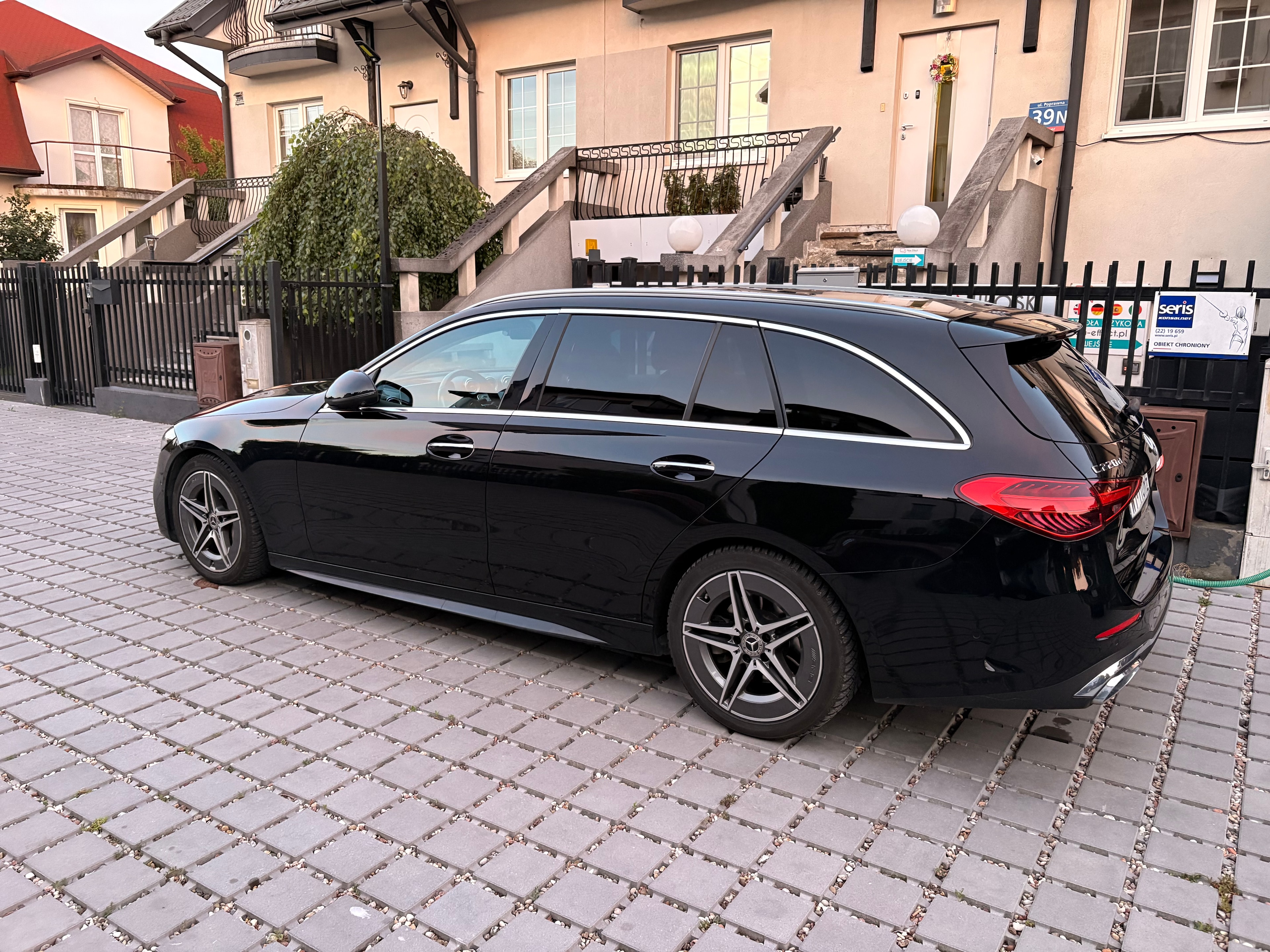 Mercedes-Benz Klasa C C220d — zdjęcie 3