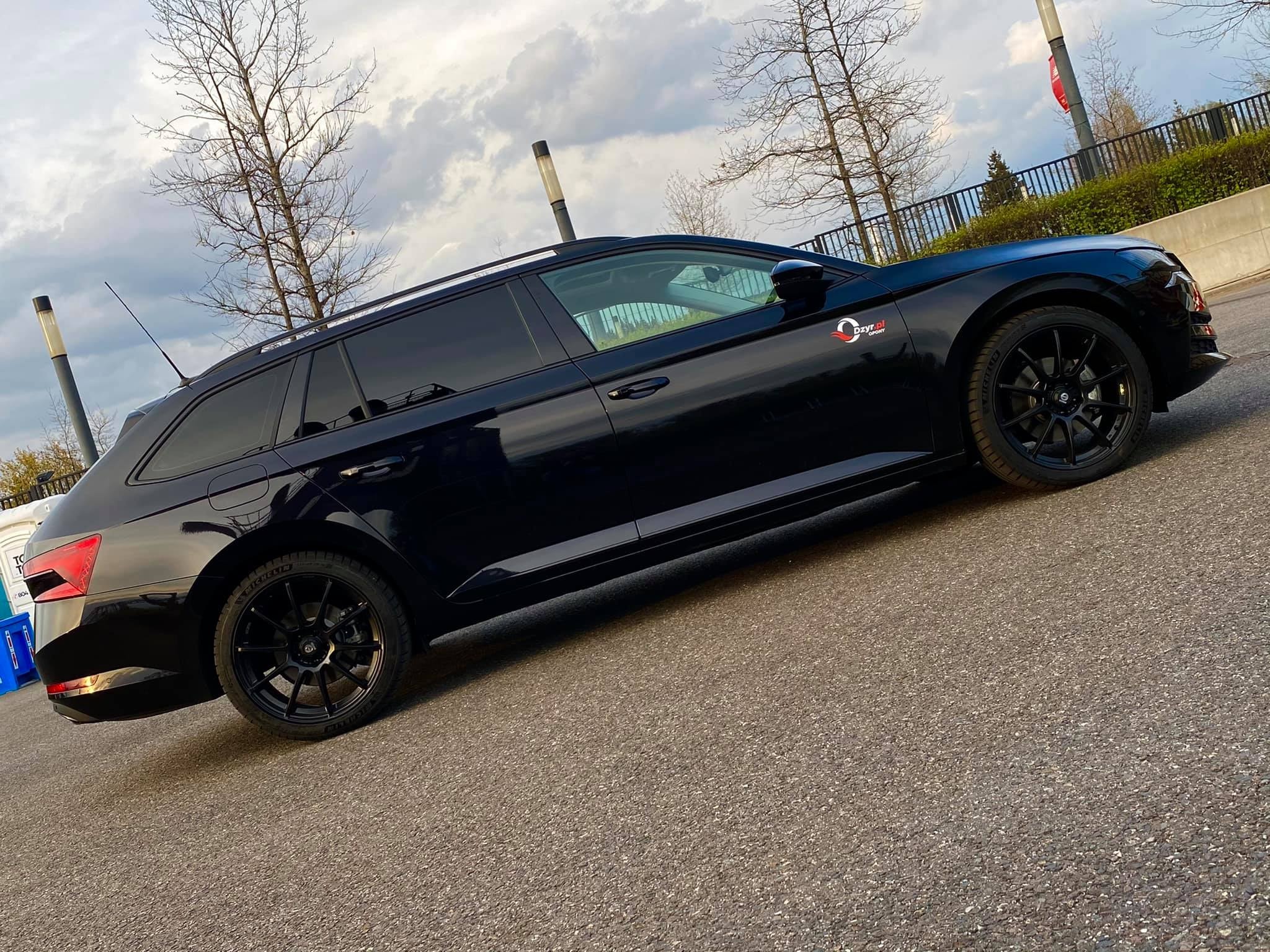 Skoda Superb L&K 2.0 TDI — zdjęcie 3