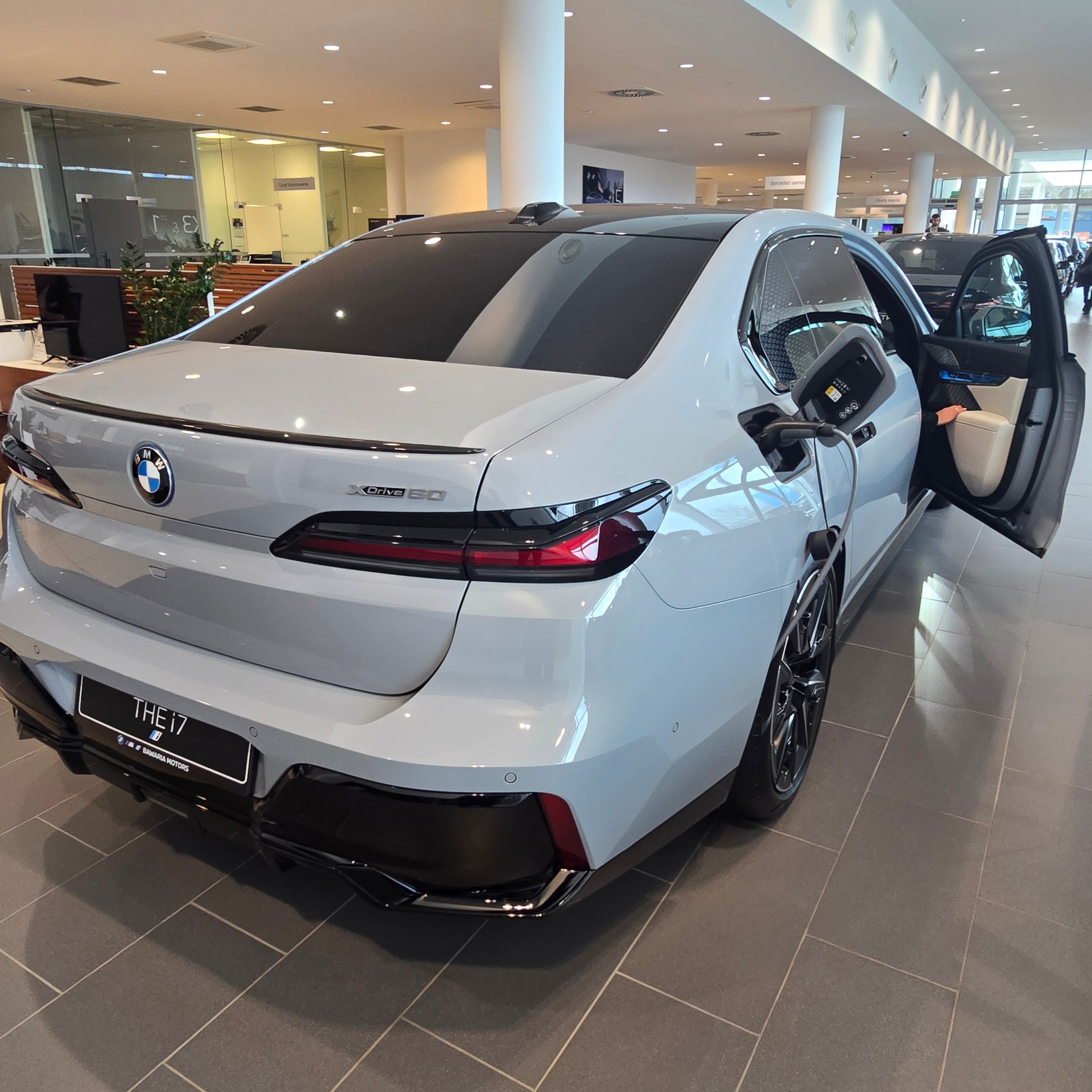 BMW i7 M Sport Pro — zdjęcie 16