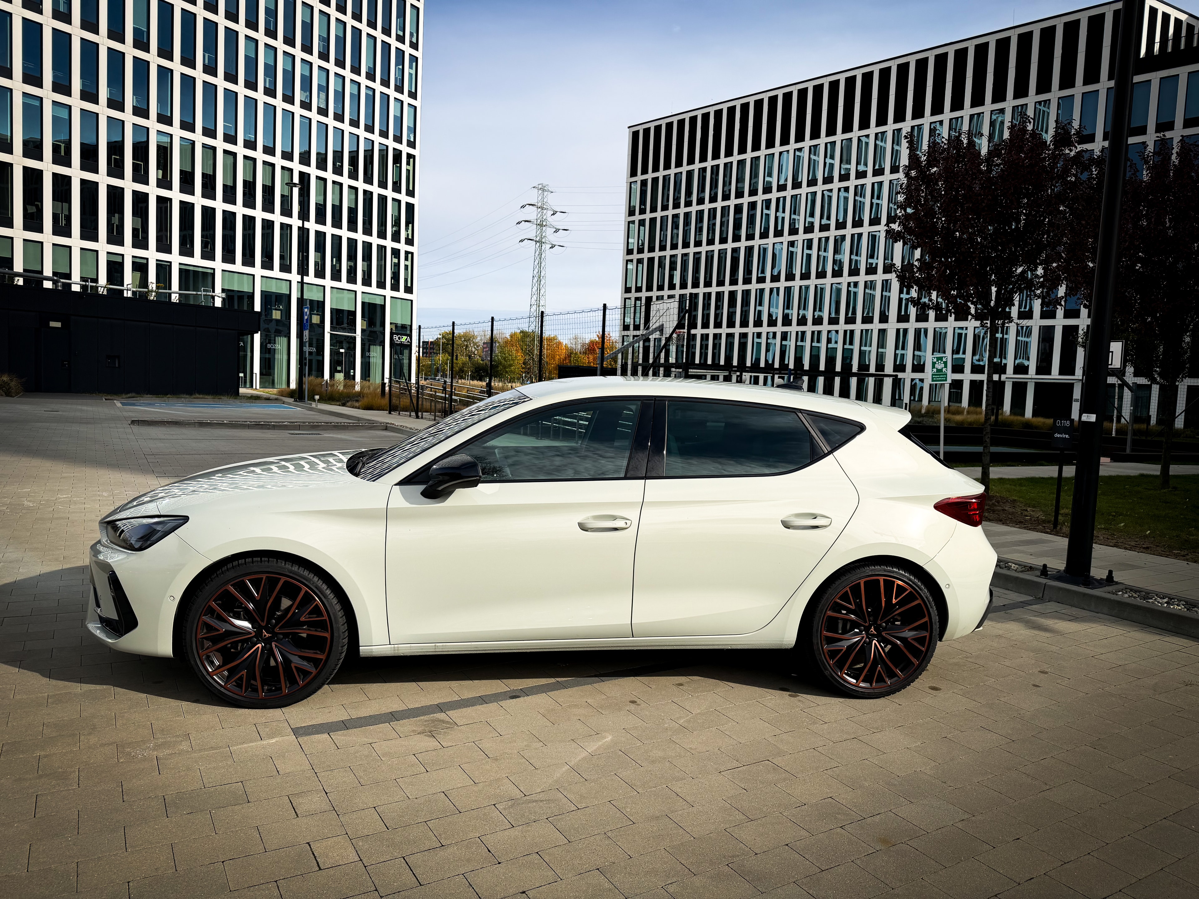 Cupra Leon eTSI 150 — zdjęcie 3