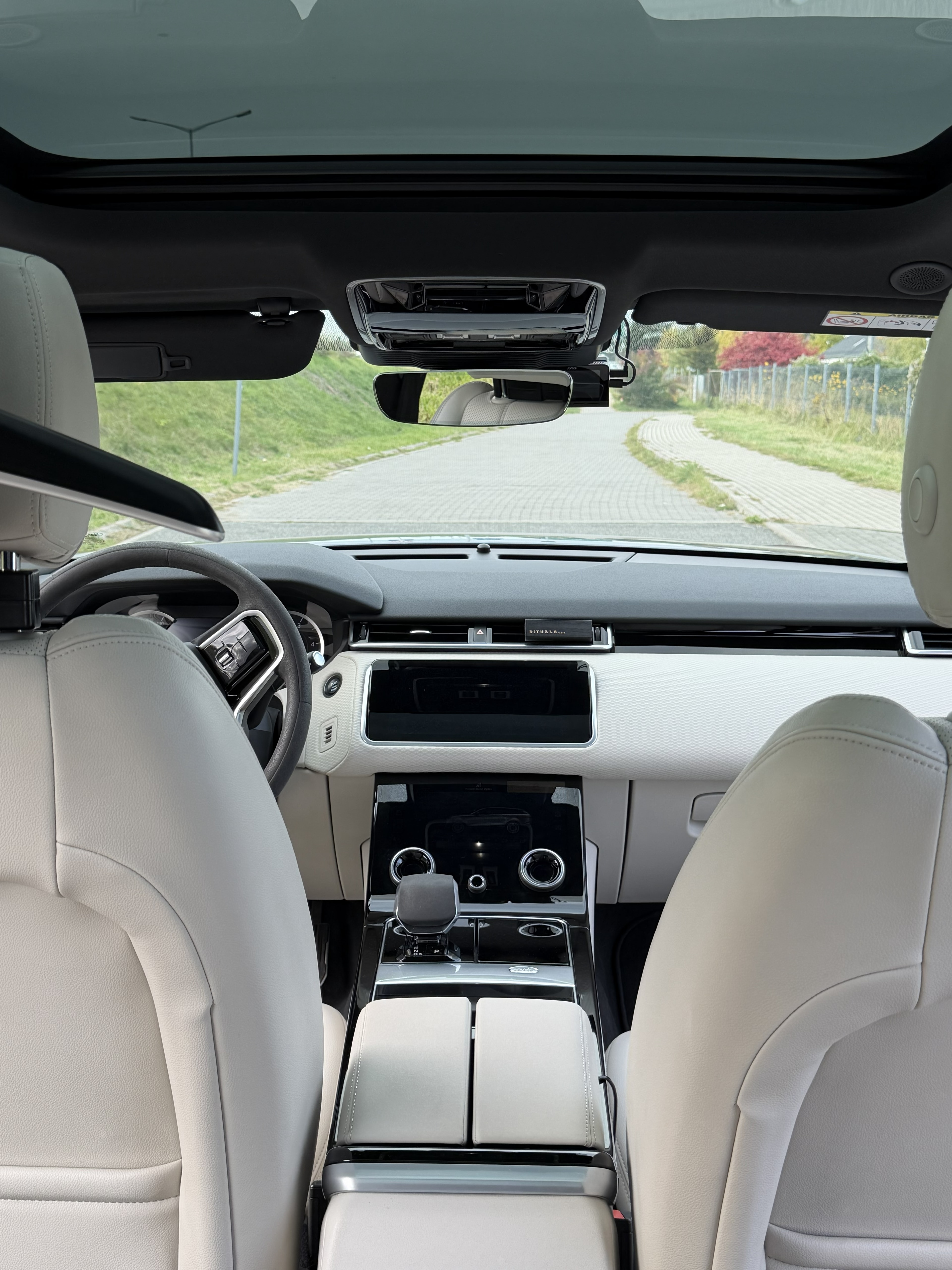 Land Rover Range Rover Velar D200 Dynamic SE — zdjęcie 14