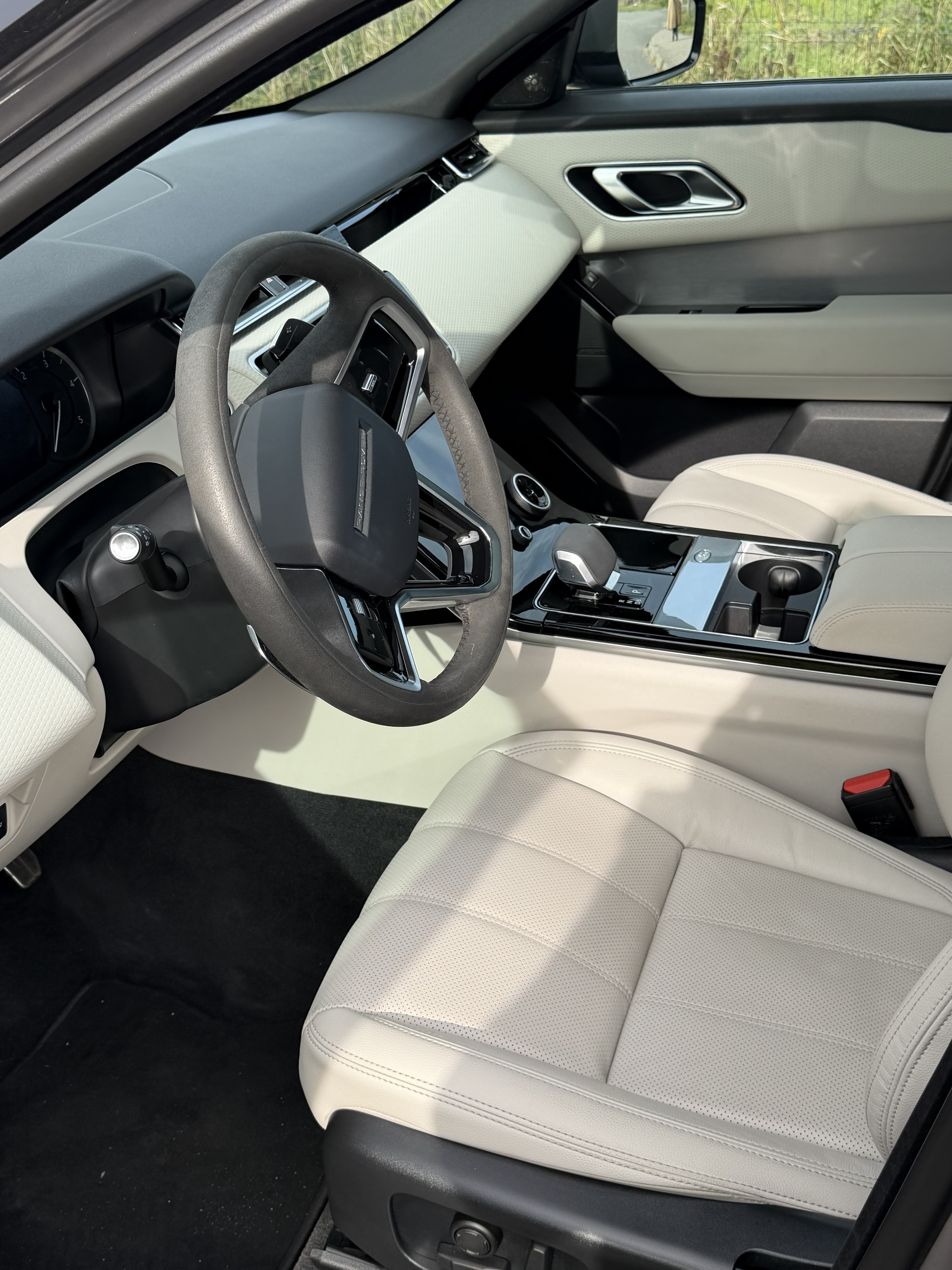 Land Rover Range Rover Velar D200 Dynamic SE — zdjęcie 10