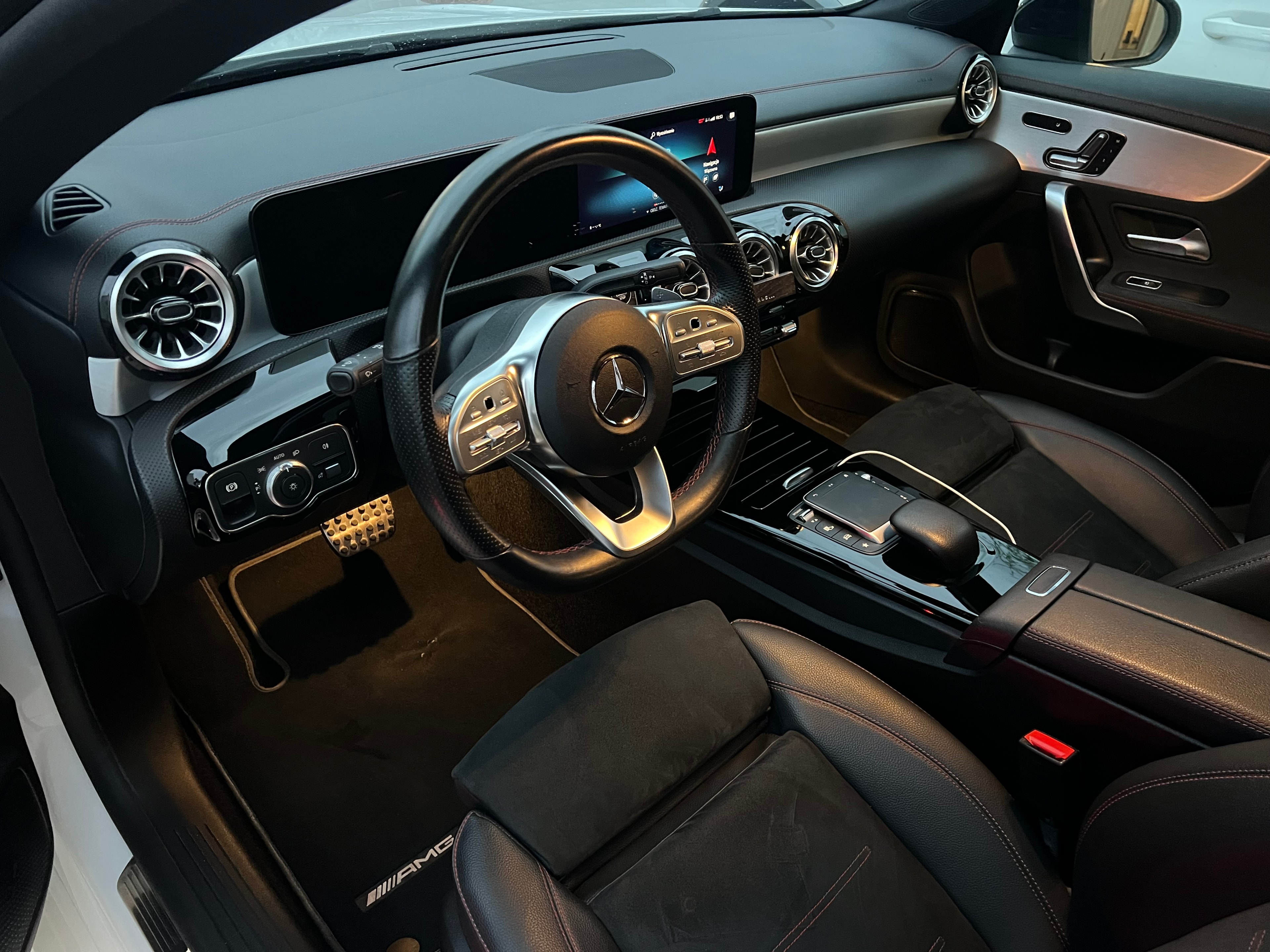 Mercedes-Benz CLA 200 CLA 200 — zdjęcie 15