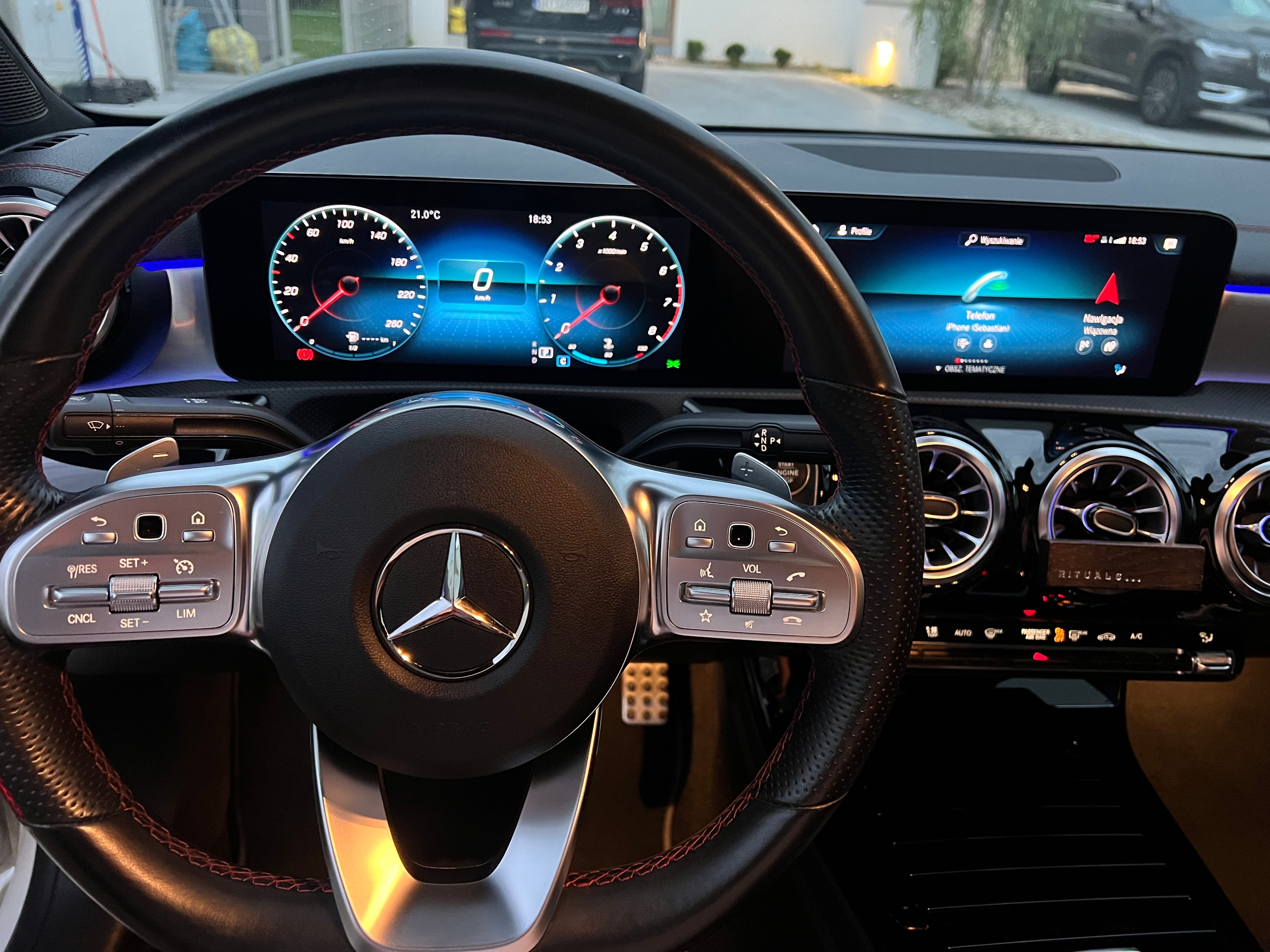 Mercedes-Benz CLA 200 CLA 200 — zdjęcie 16