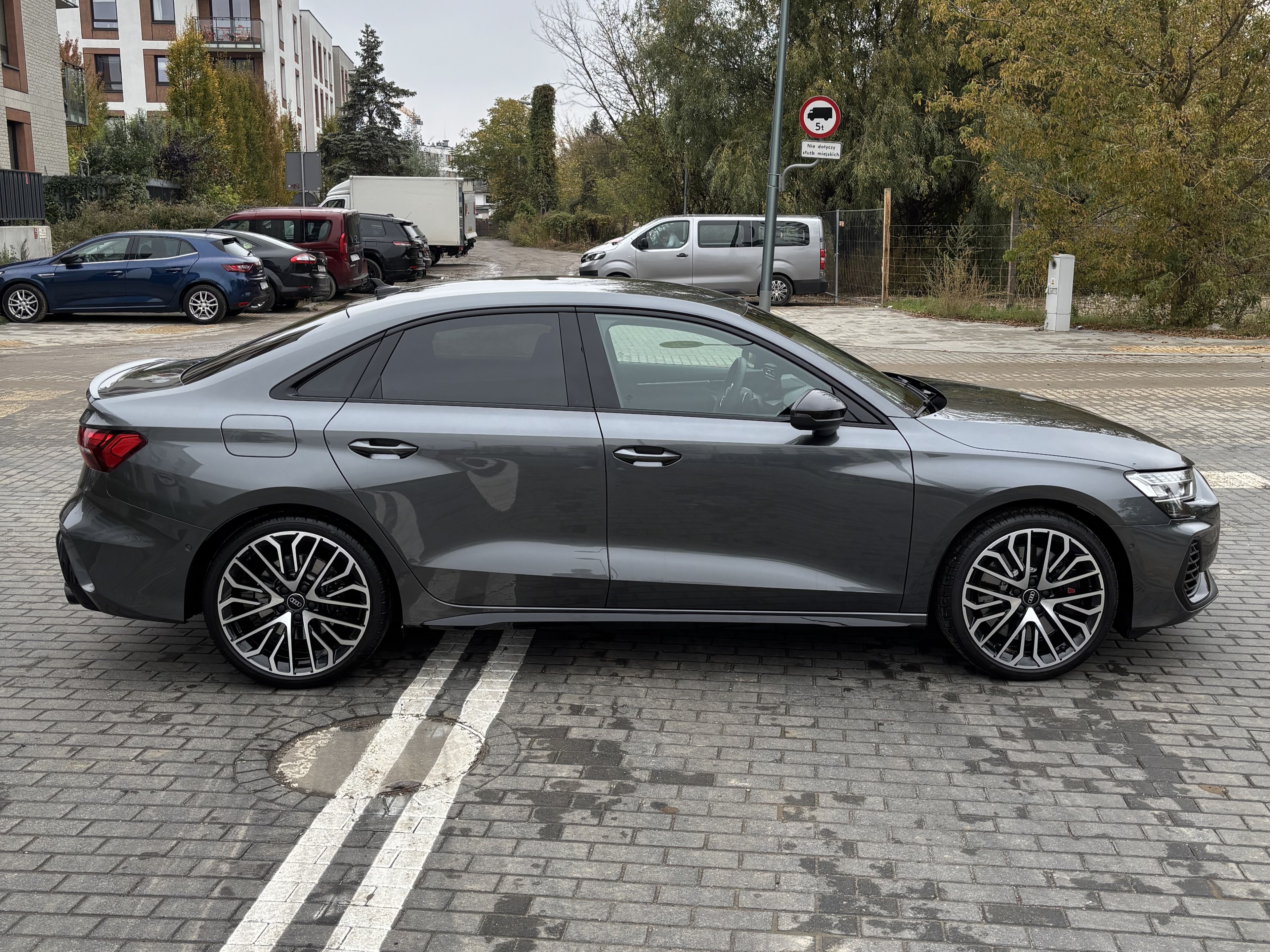 Audi S3 Limousine — zdjęcie 13