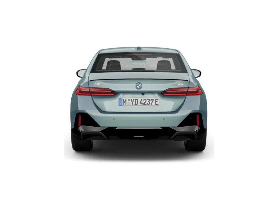 BMW Seria 5 Sedan i5 eDrive 40 — zdjęcie 4