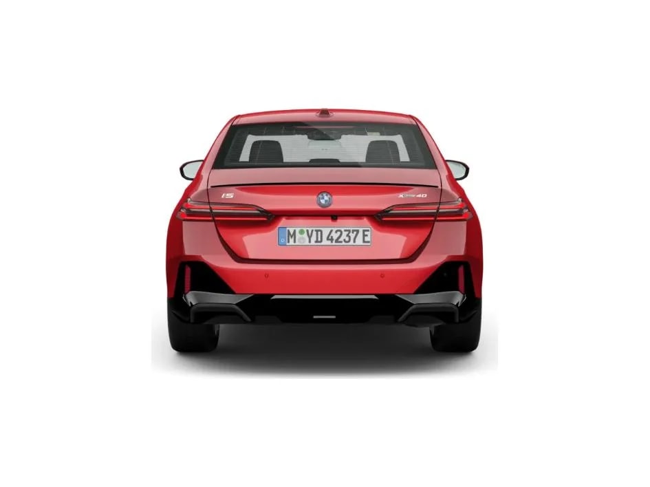 BMW Seria 5 Sedan i5 xDrive 40 — zdjęcie 4