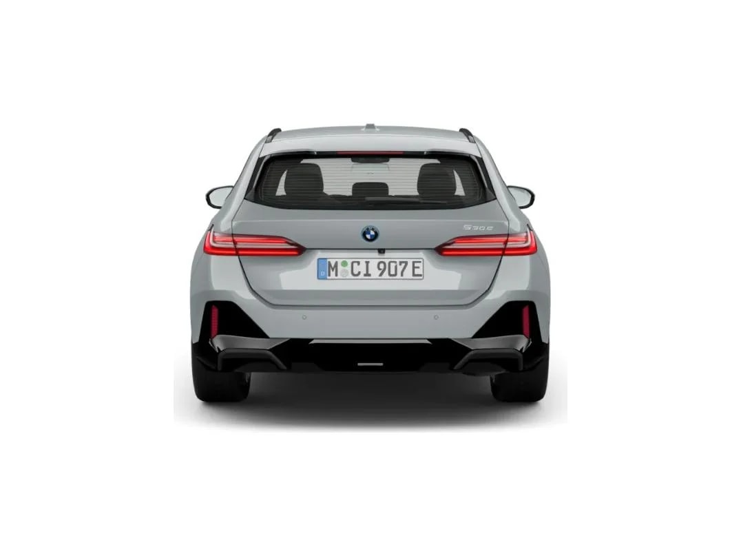 BMW Seria 5 Touring 530e — zdjęcie 4