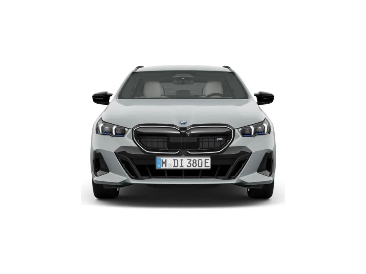 BMW Seria 5 Touring i5 M60 xDrive — zdjęcie 6