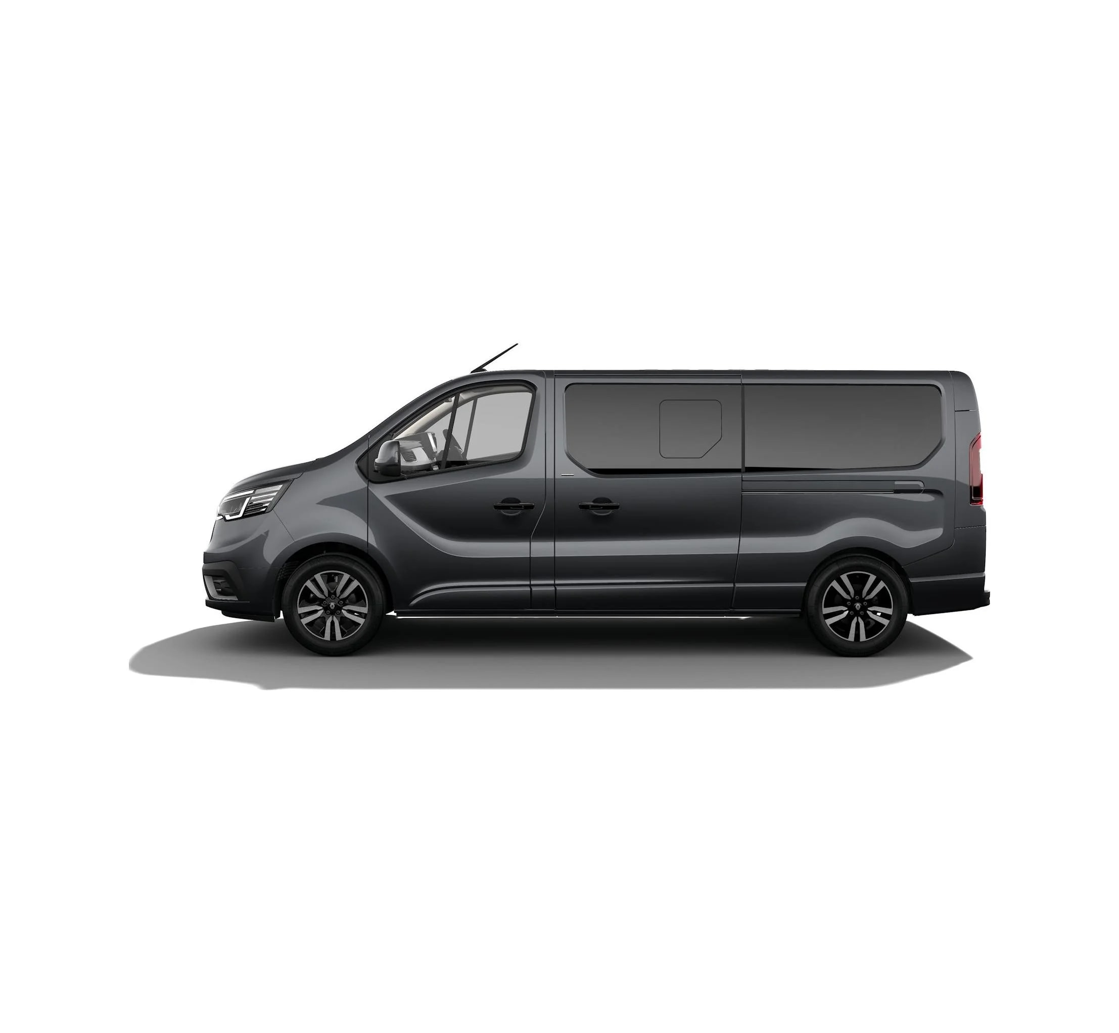 Renault Trafic Grand — zdjęcie 2