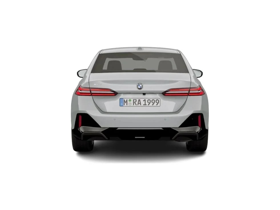 BMW Seria 5 Sedan 520d xDrive — zdjęcie 4