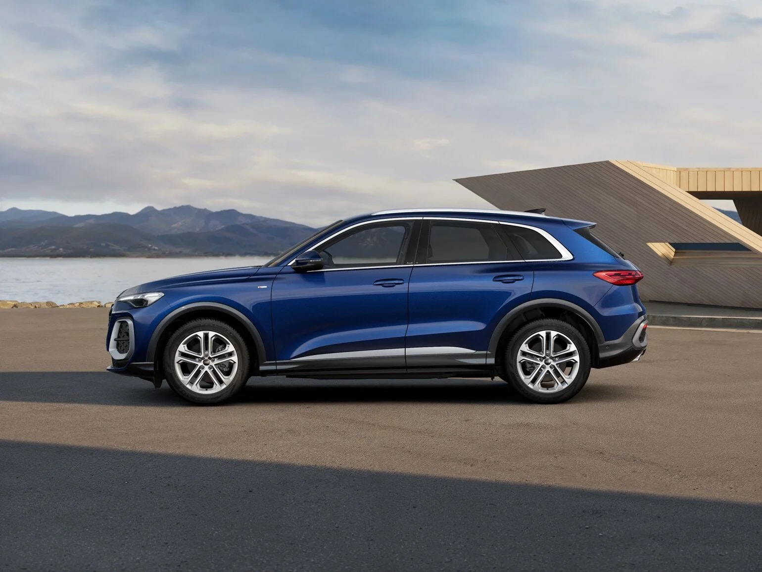 Audi Q5 TFSI quattro — zdjęcie 3