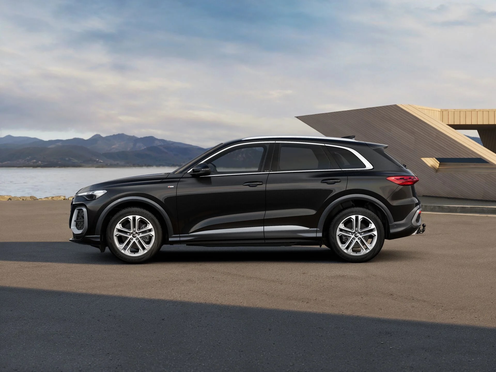 Audi Q5 TFSI quattro — zdjęcie 3